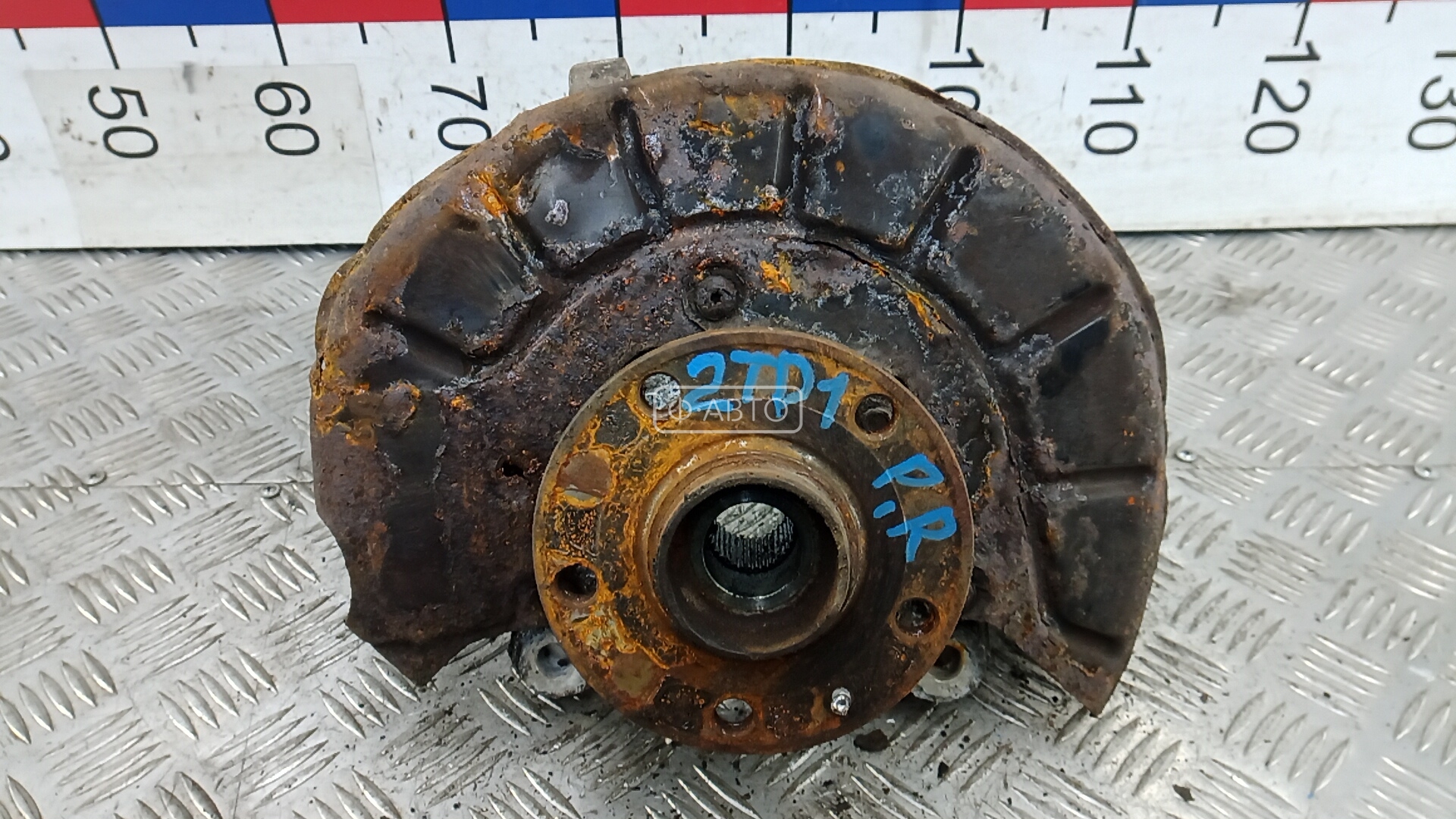 Ступица передняя правая