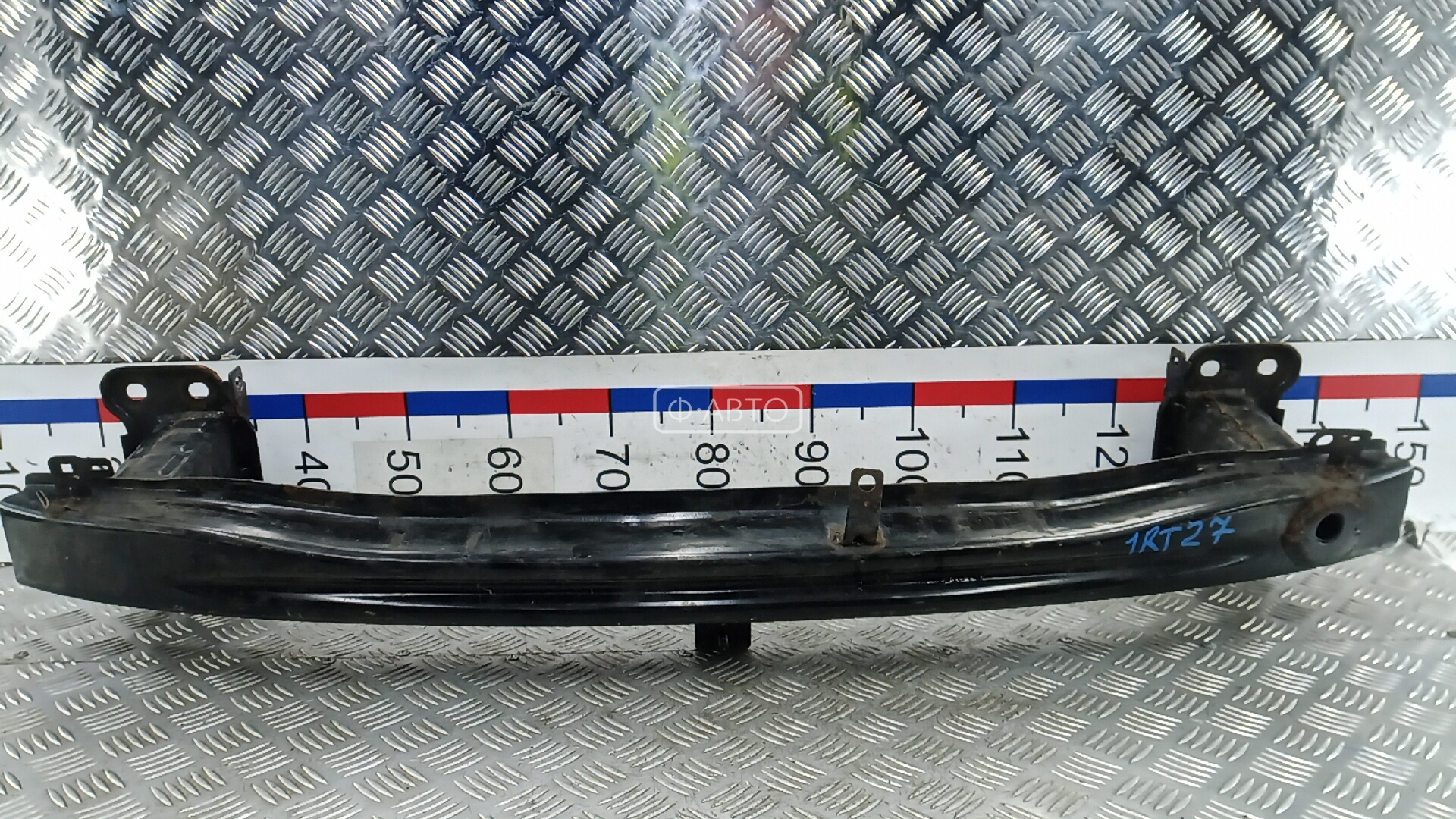 Усилитель бампера передний (кронштейн)