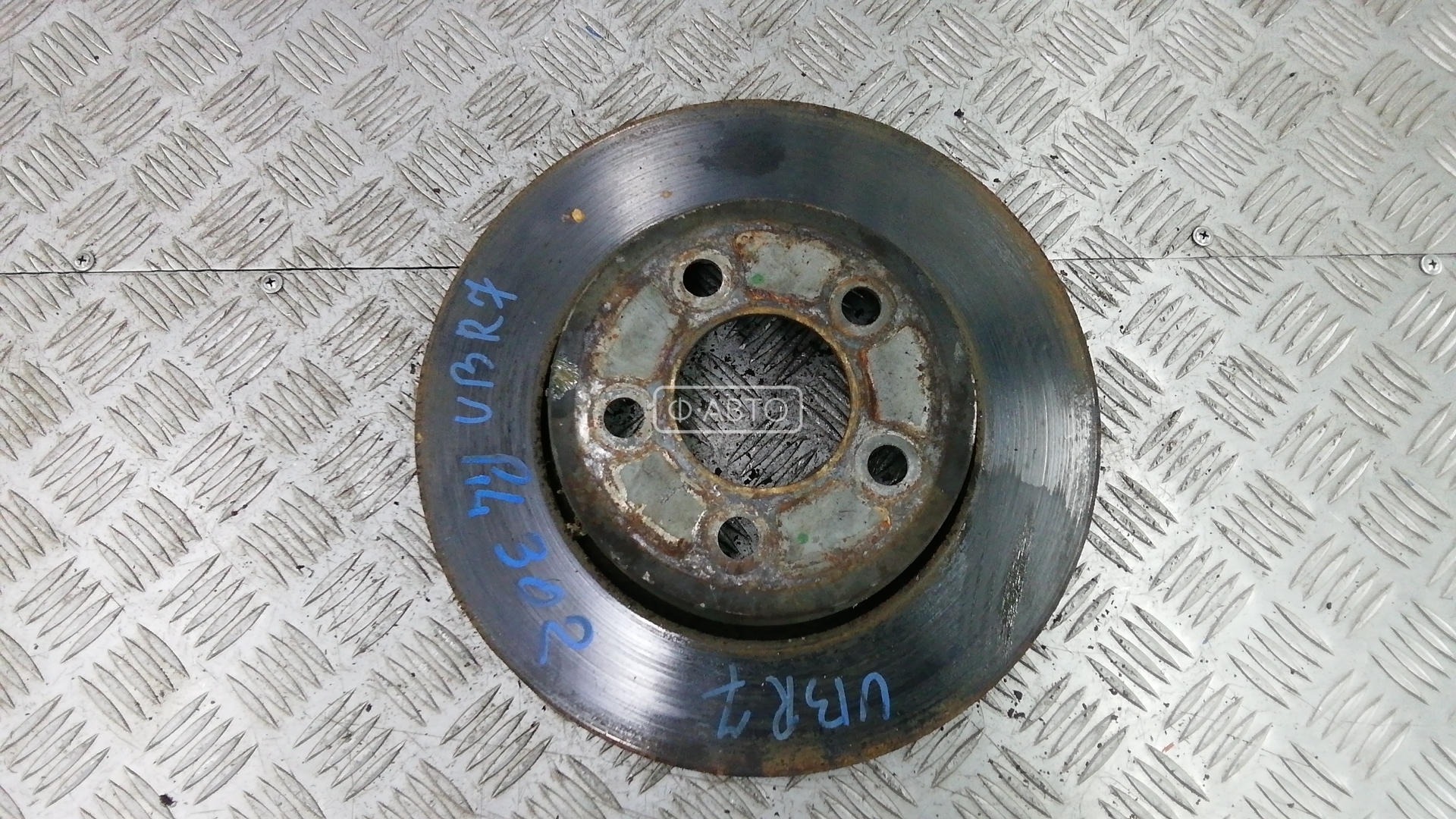 Диск тормозной передний