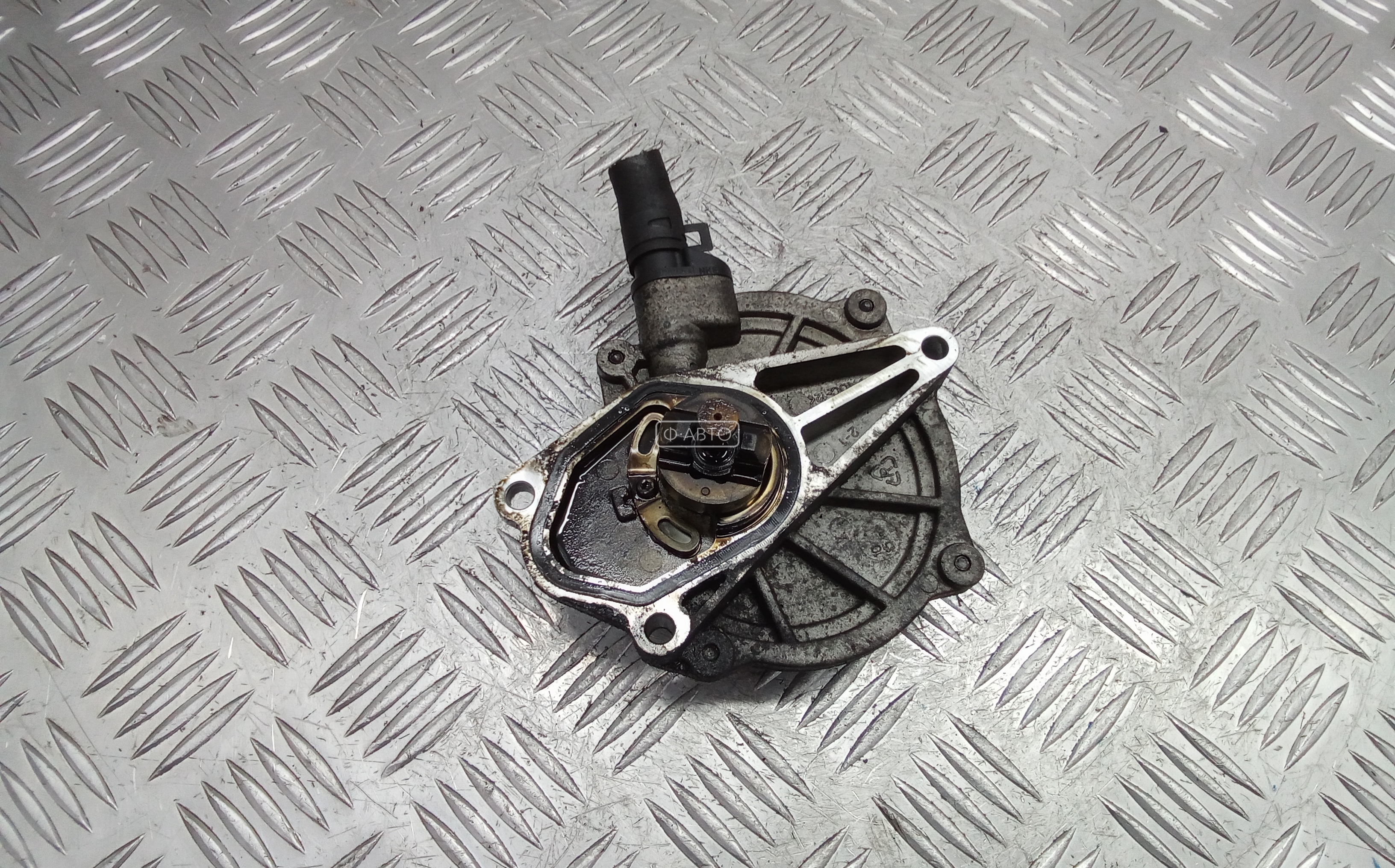 Насос вакуумный