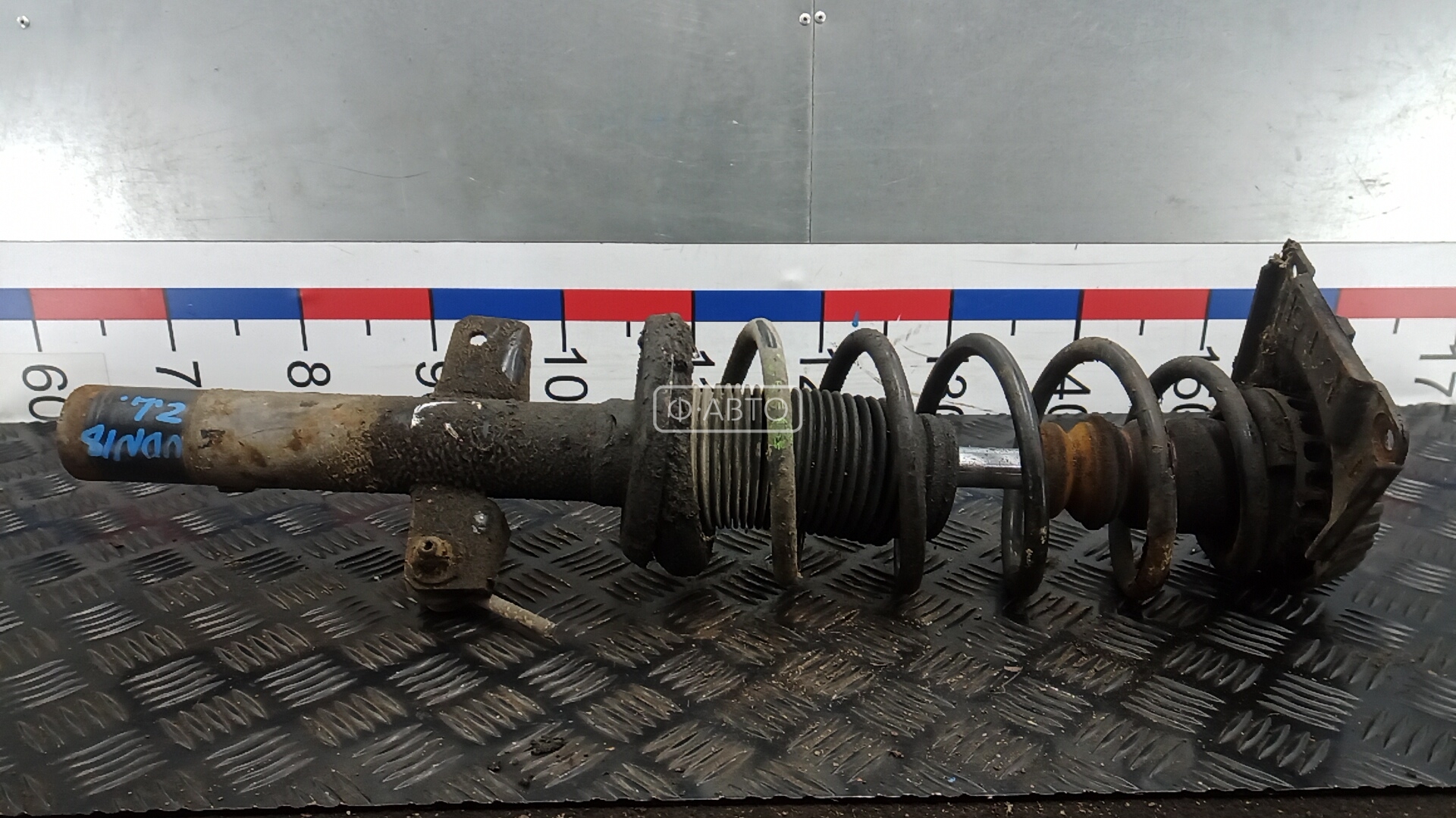 Стойка задняя левая