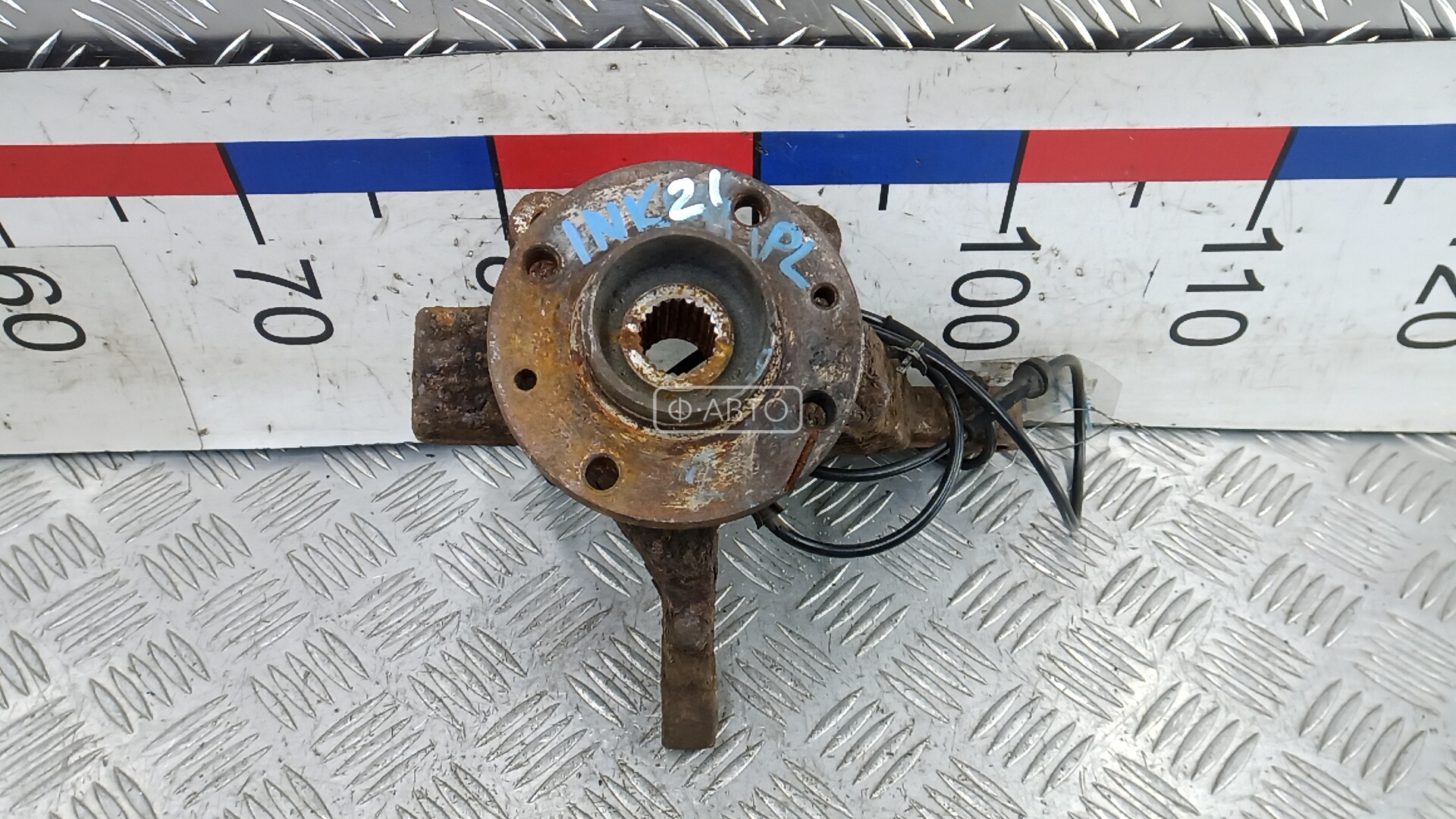 Ступица передняя левая