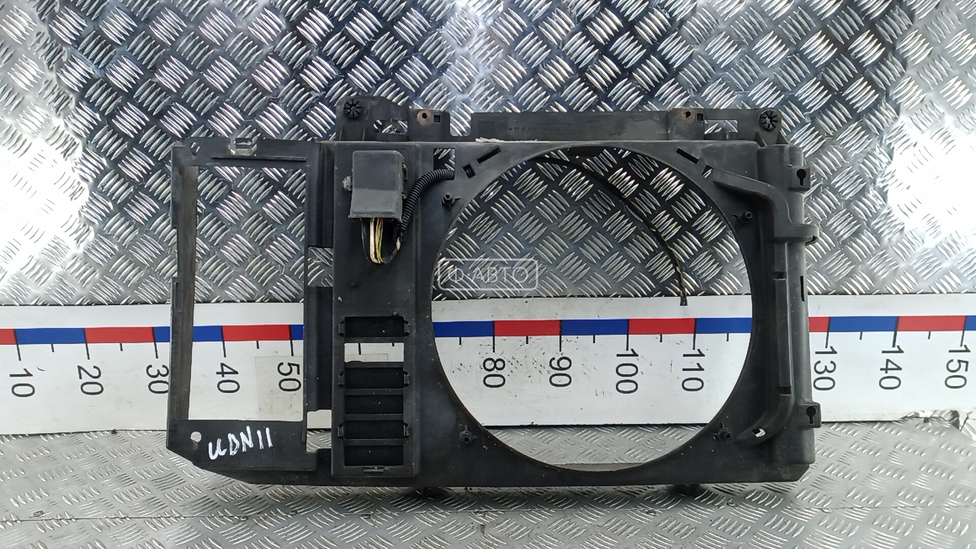 Передняя панель крепления облицовки (телевизор)