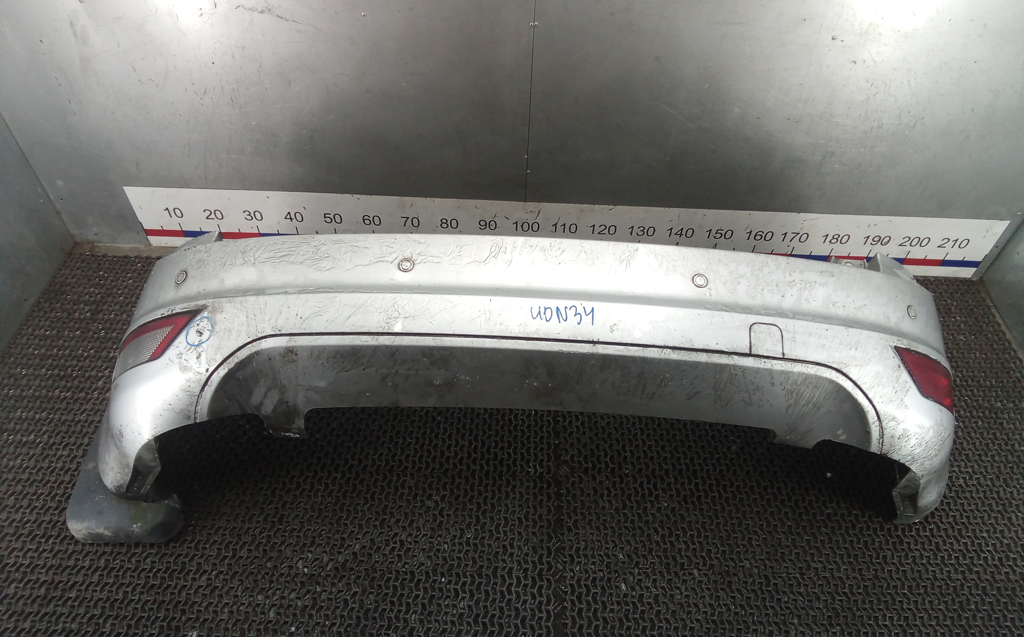 Бампер задний