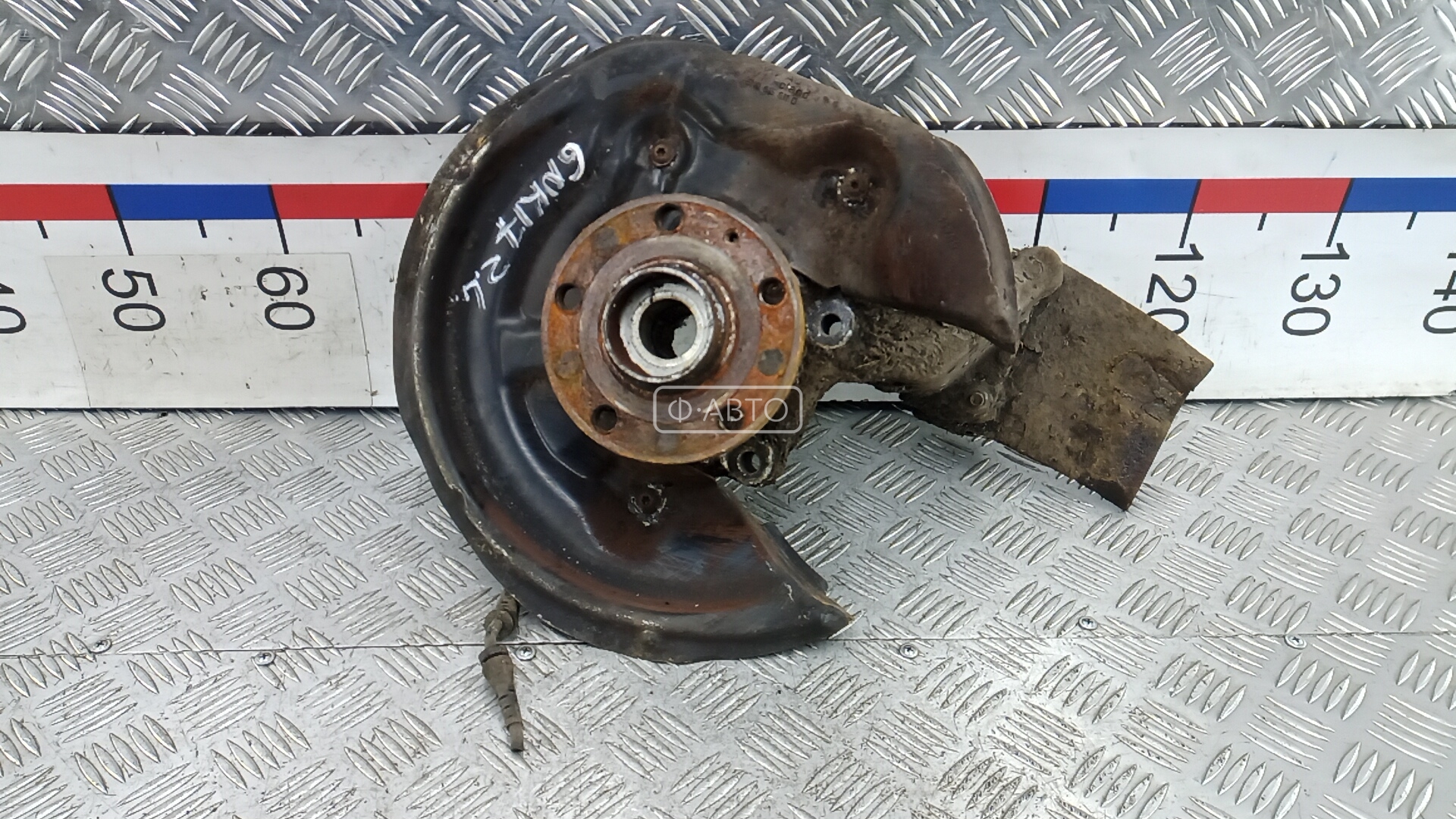 Ступица задняя левая