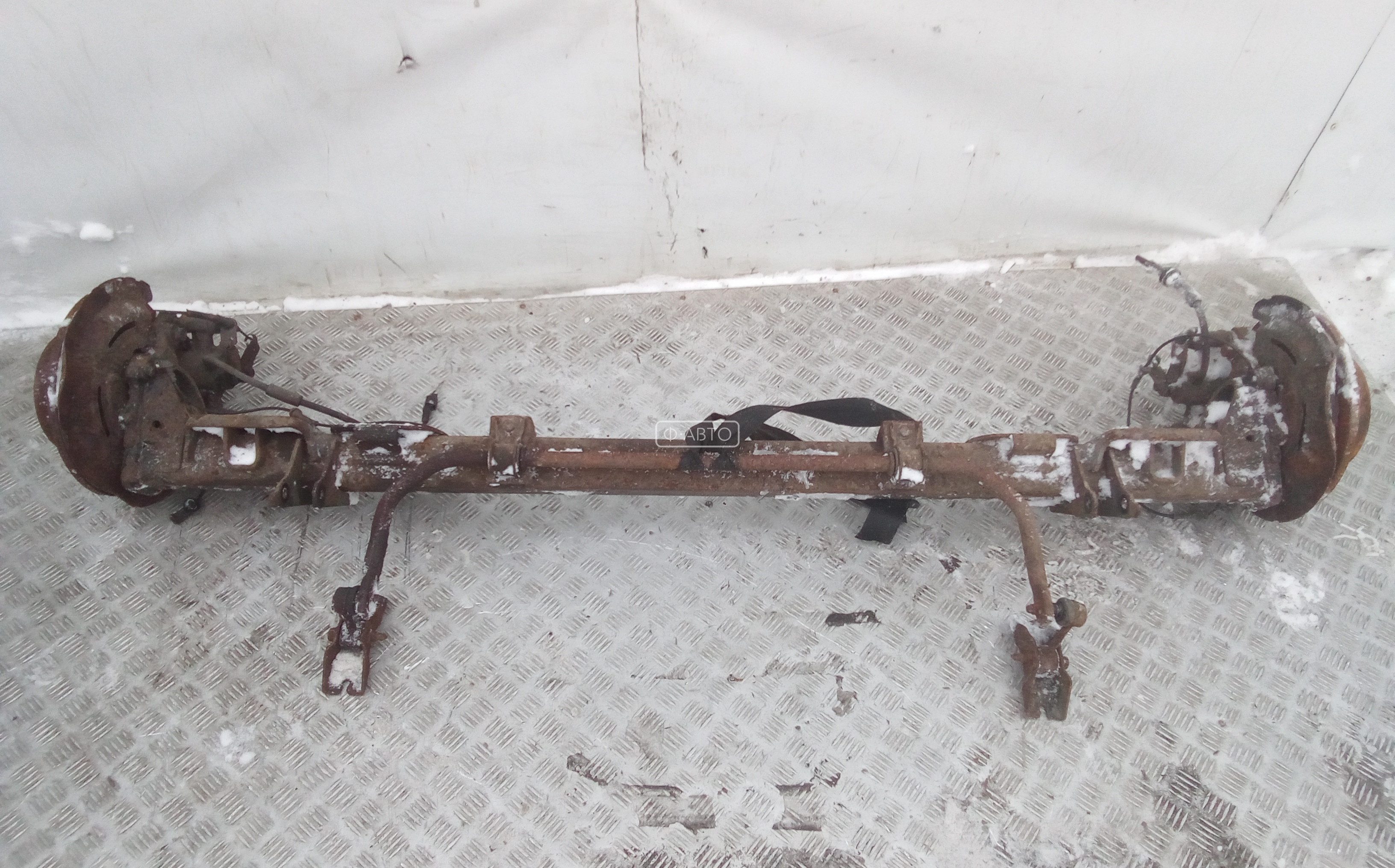 Балка задняя