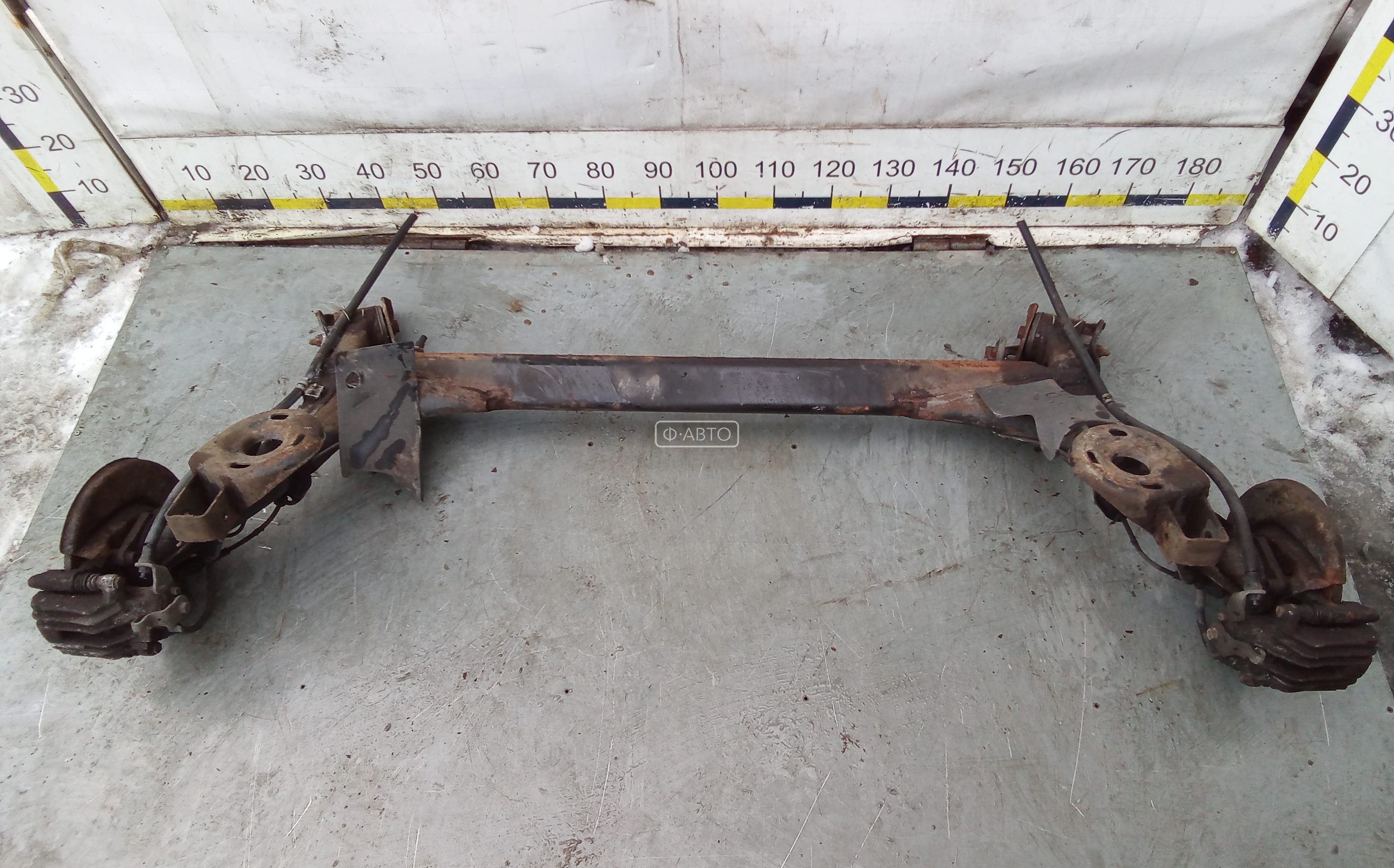 Балка задняя