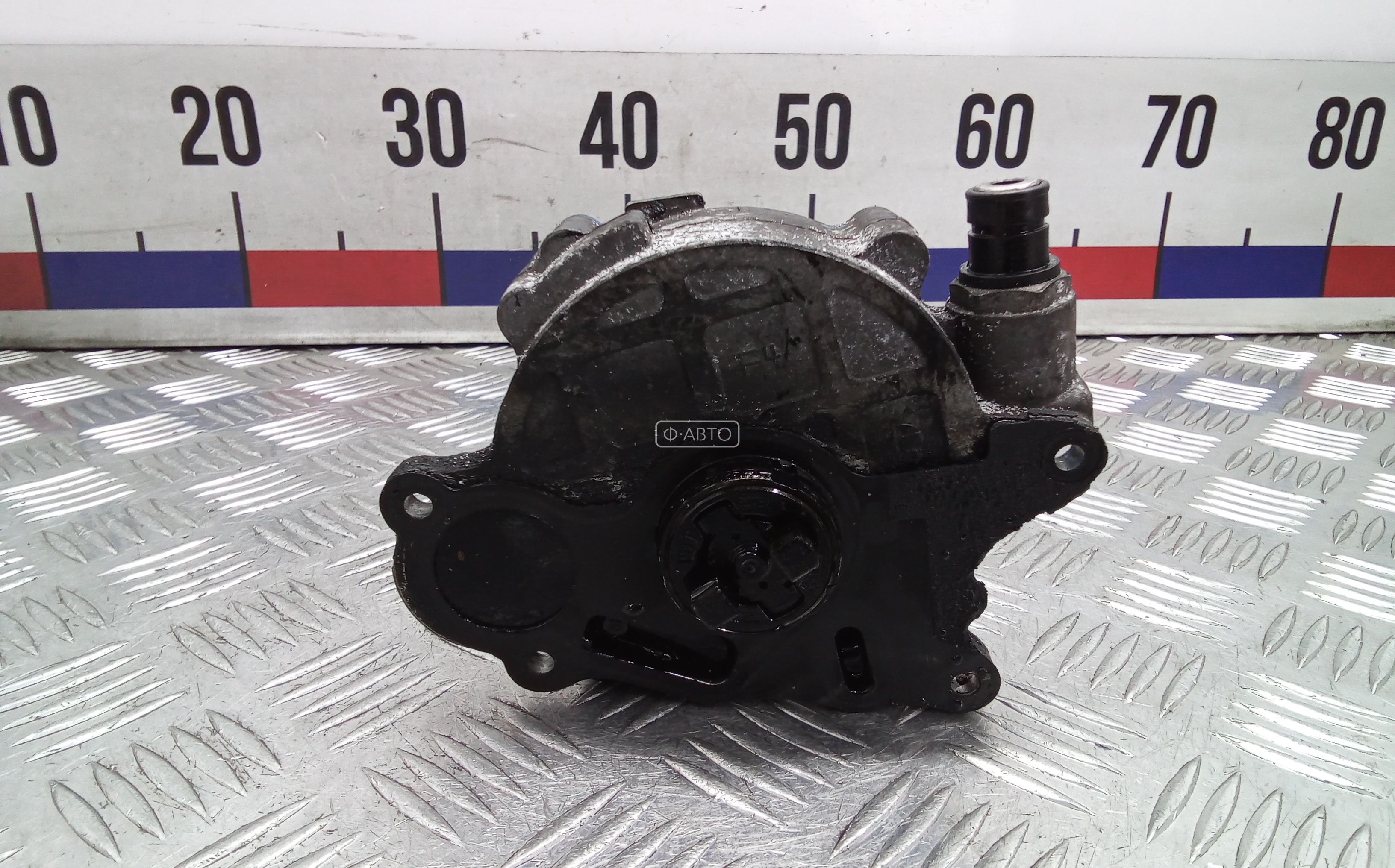 Насос вакуумный