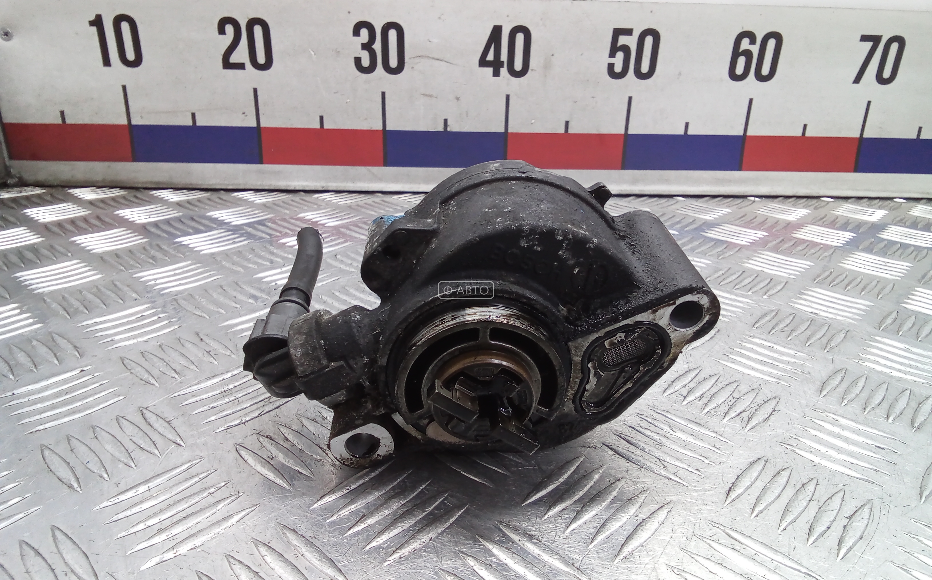 Насос вакуумный