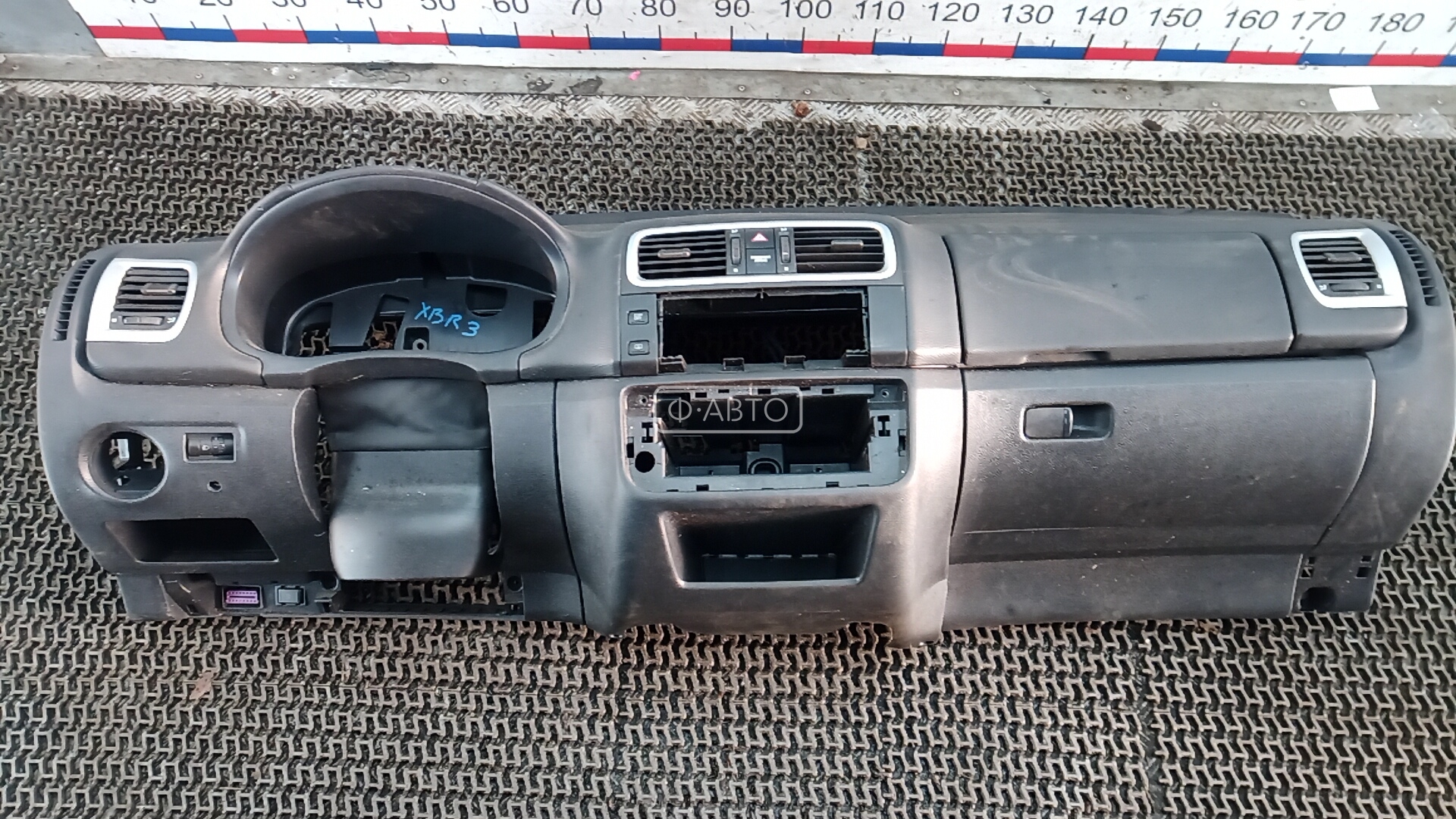 Панель приборов (торпедо)