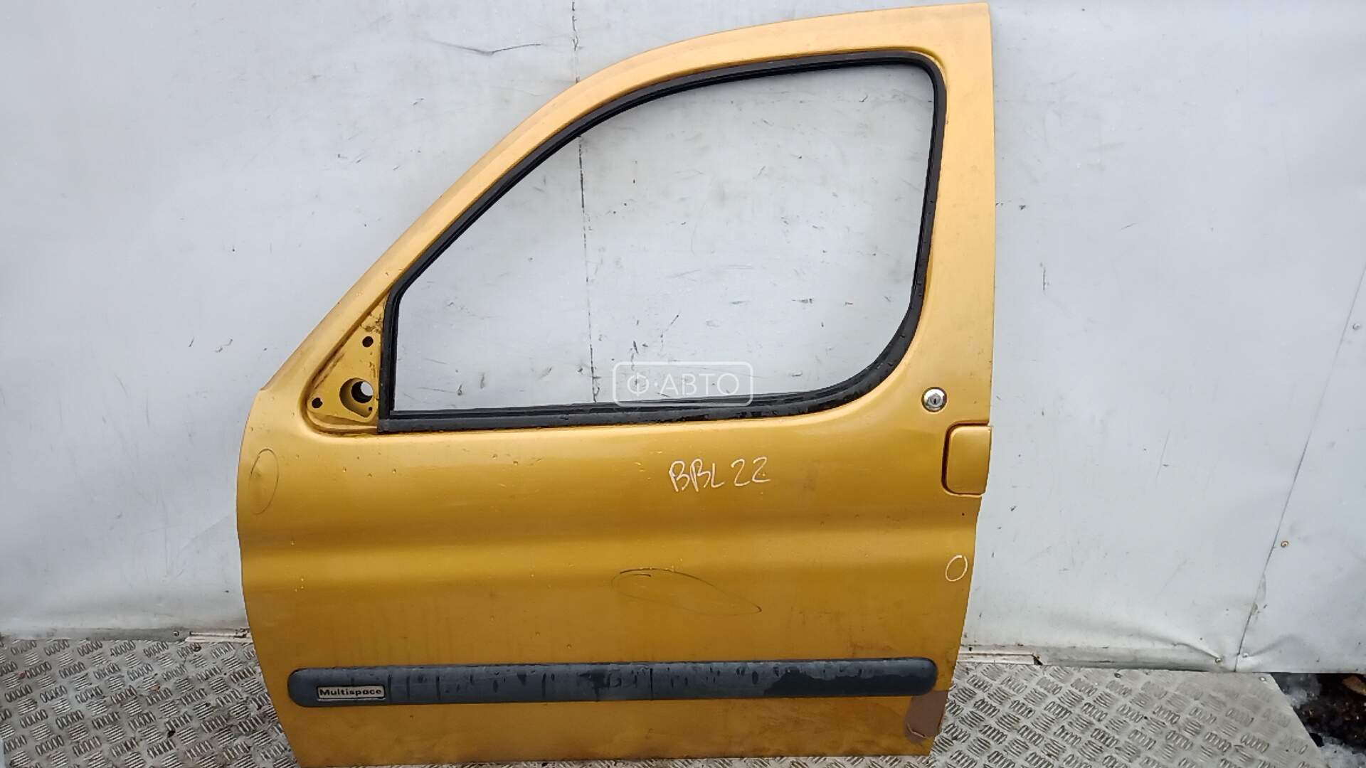 Дверь передняя левая