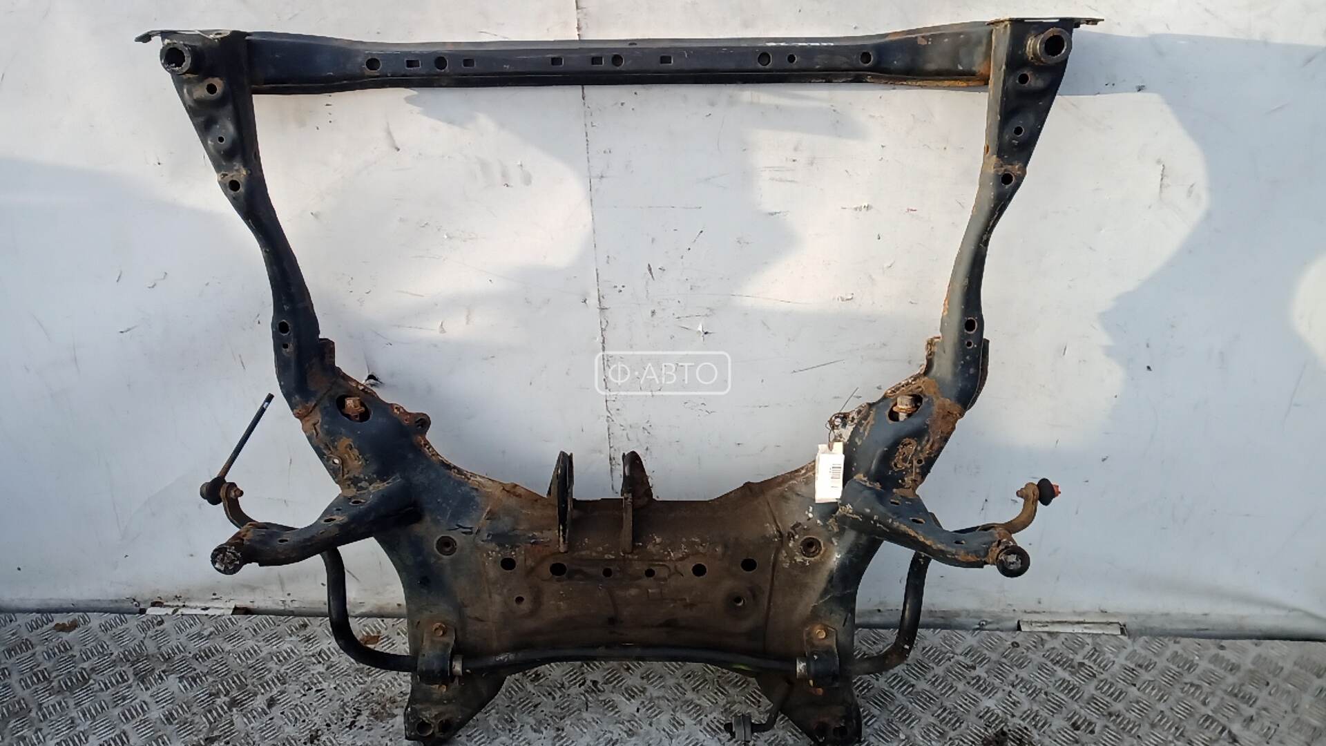 Балка подвески передняя