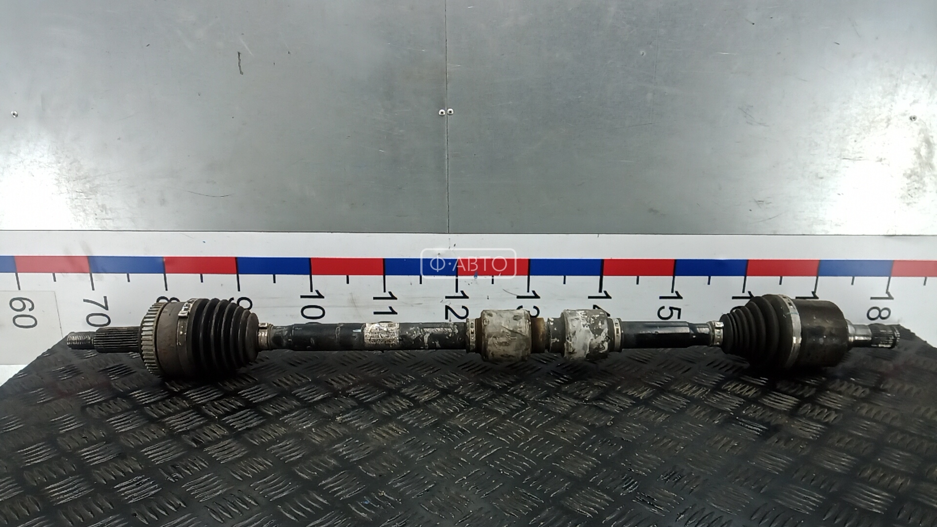 Привод передний правый