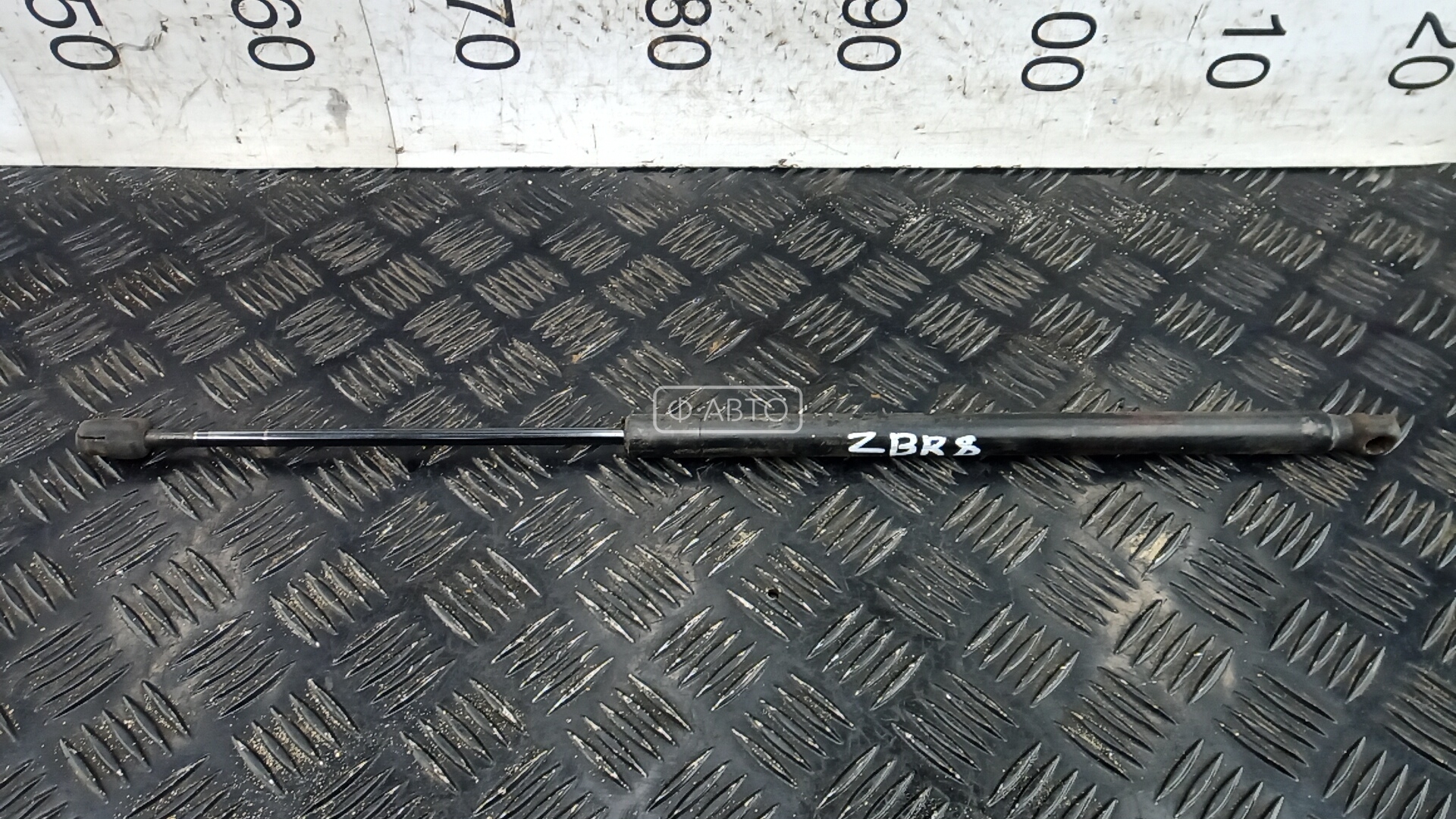 Амортизатор 3-5 двери