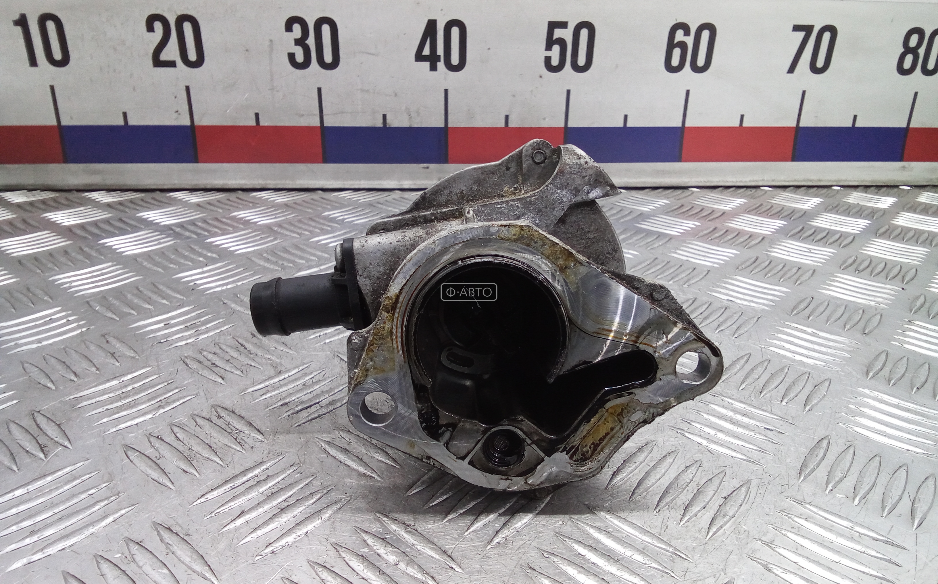 Насос вакуумный