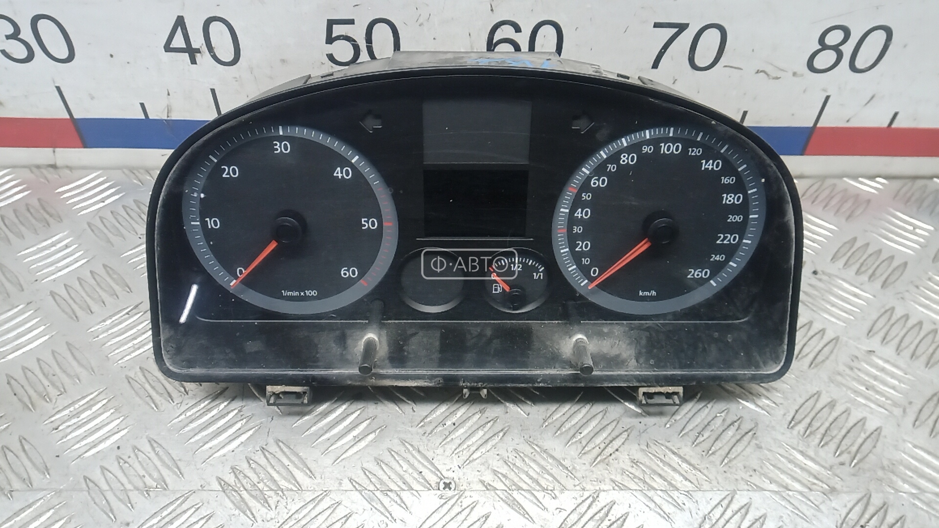 Щиток приборов