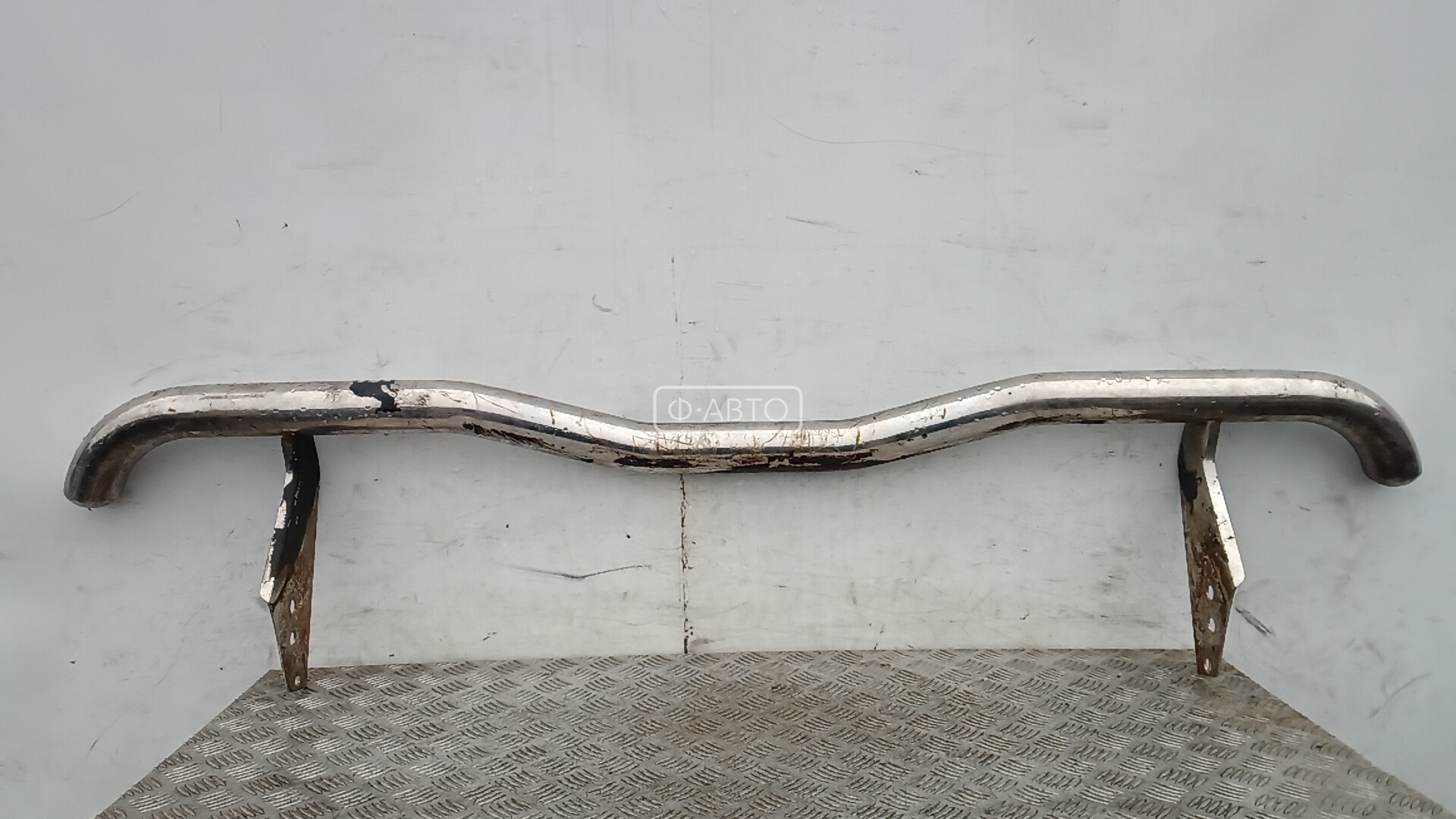 Усилитель бампера задний