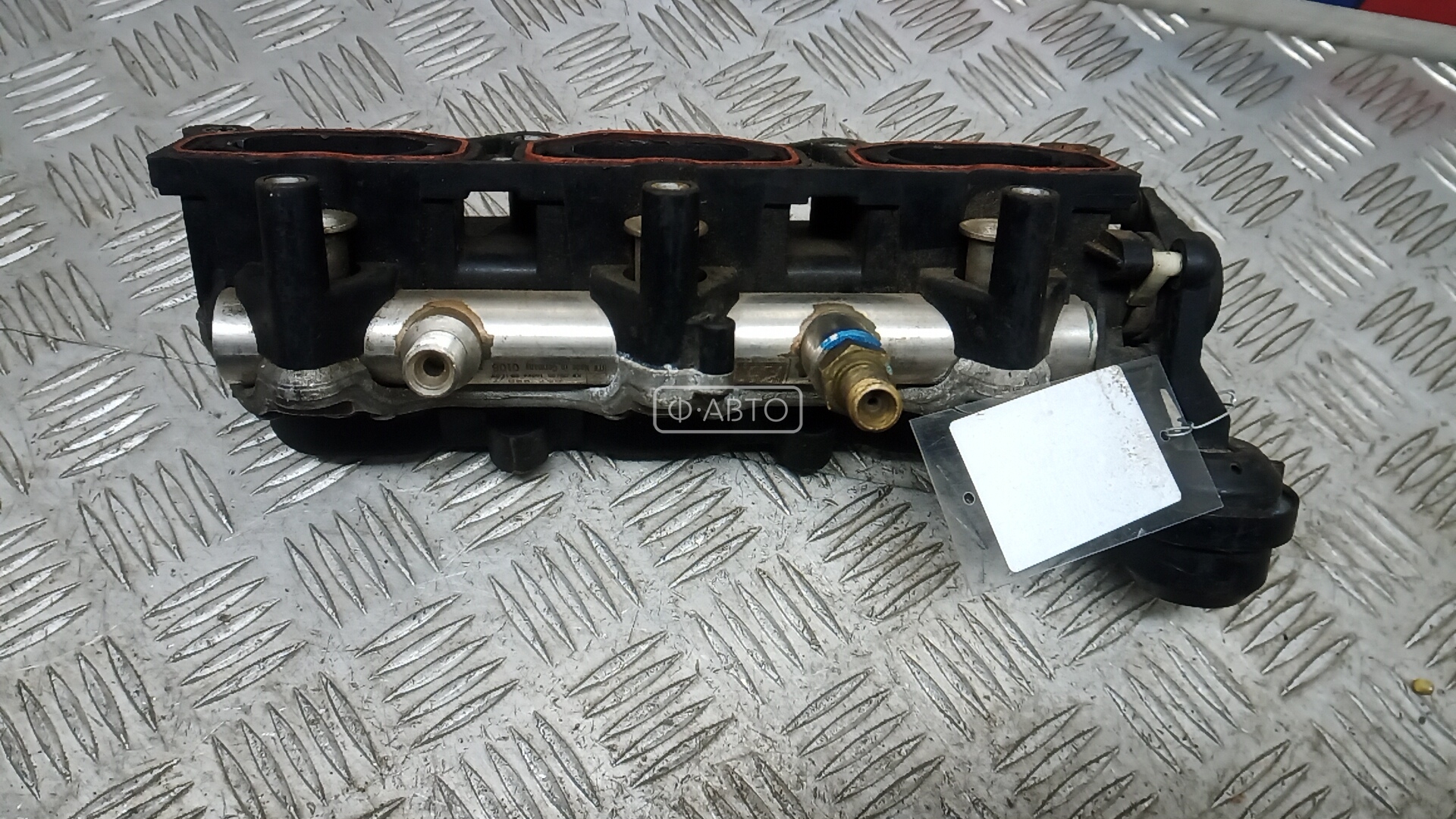 Топливная рампа бензиновая