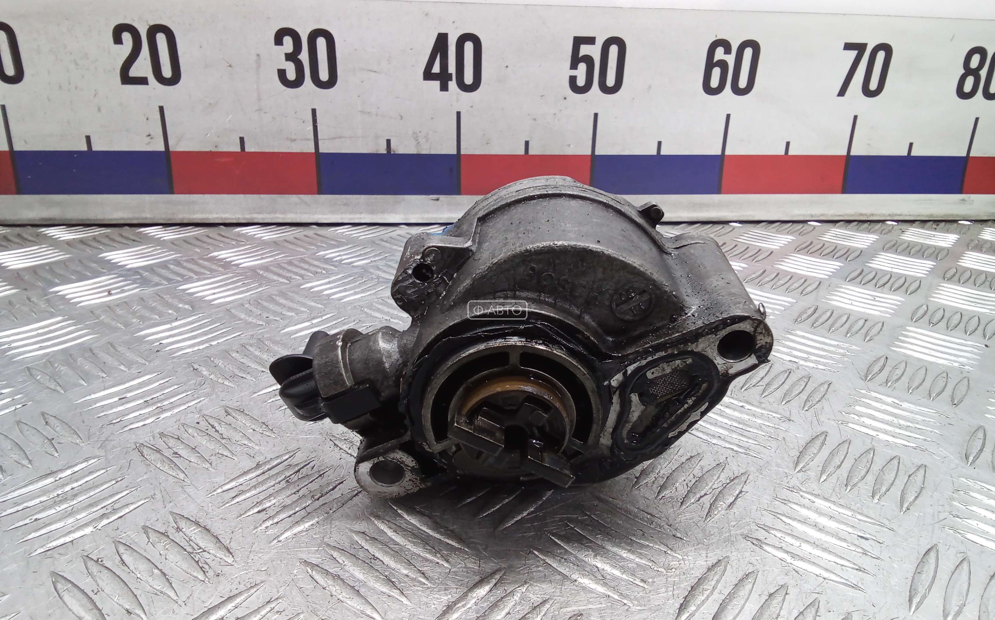 Насос вакуумный