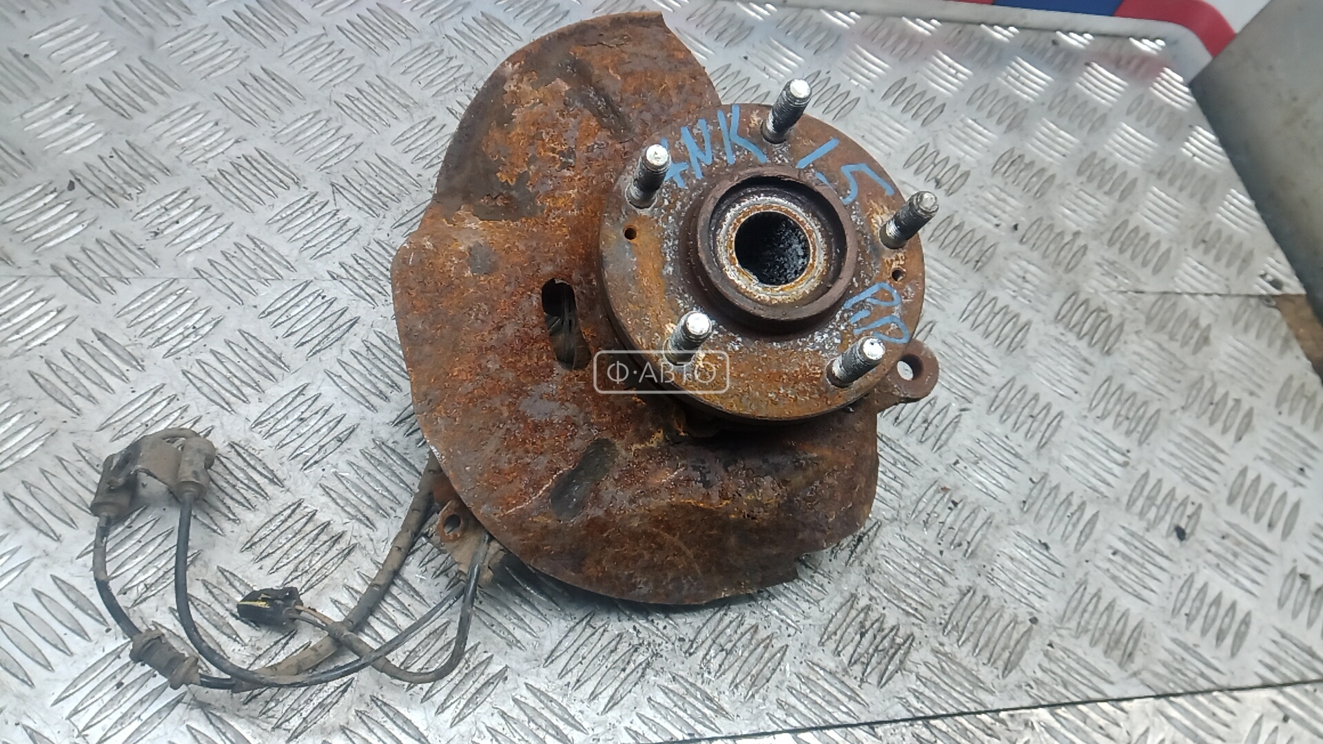 Ступица передняя правая