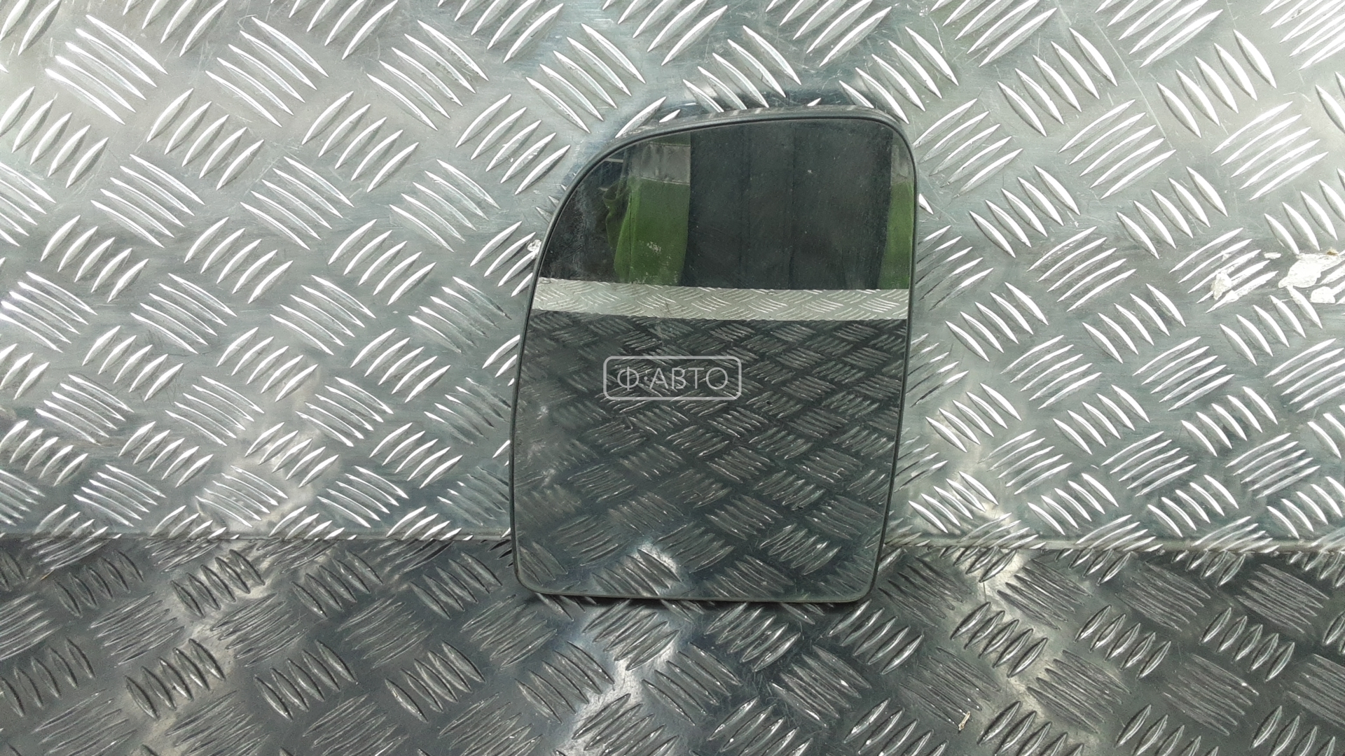 Стекло зеркала наружного левого