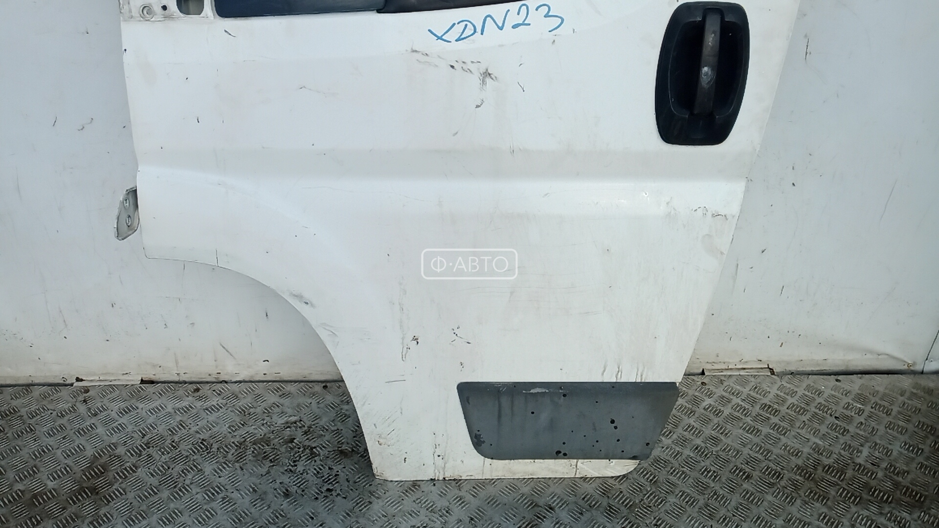 Дверь передняя левая