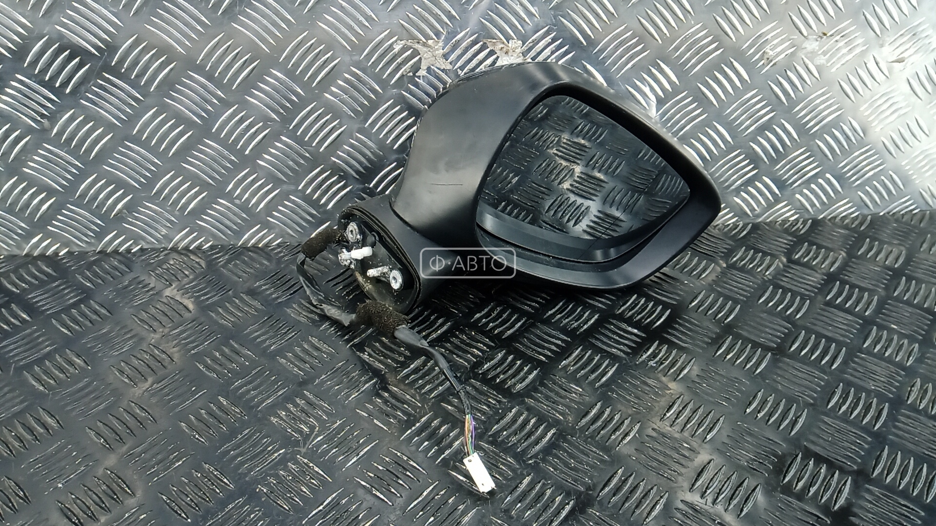 Зеркало наружное правое