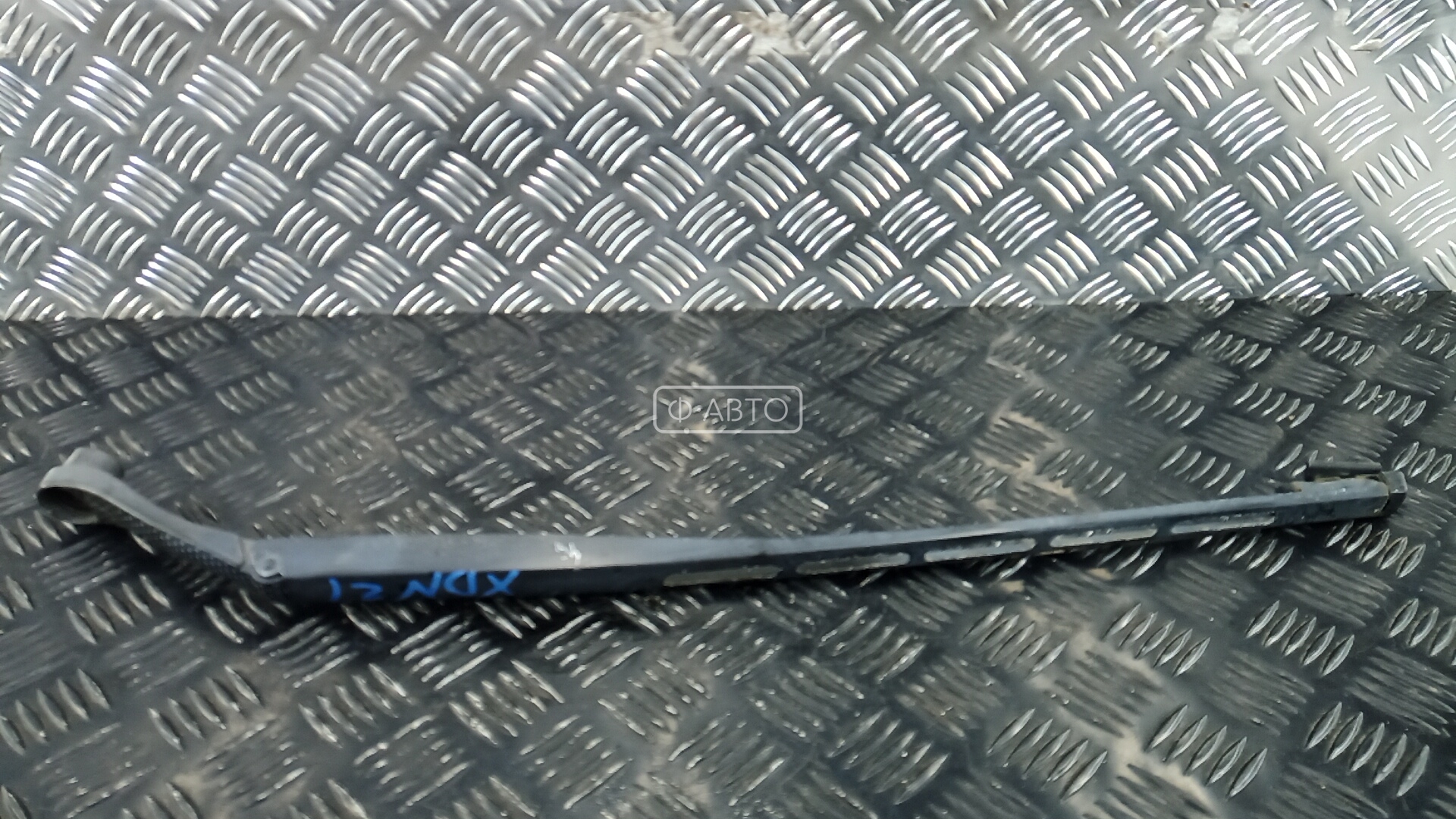 Щеткодержатель лобового стекла