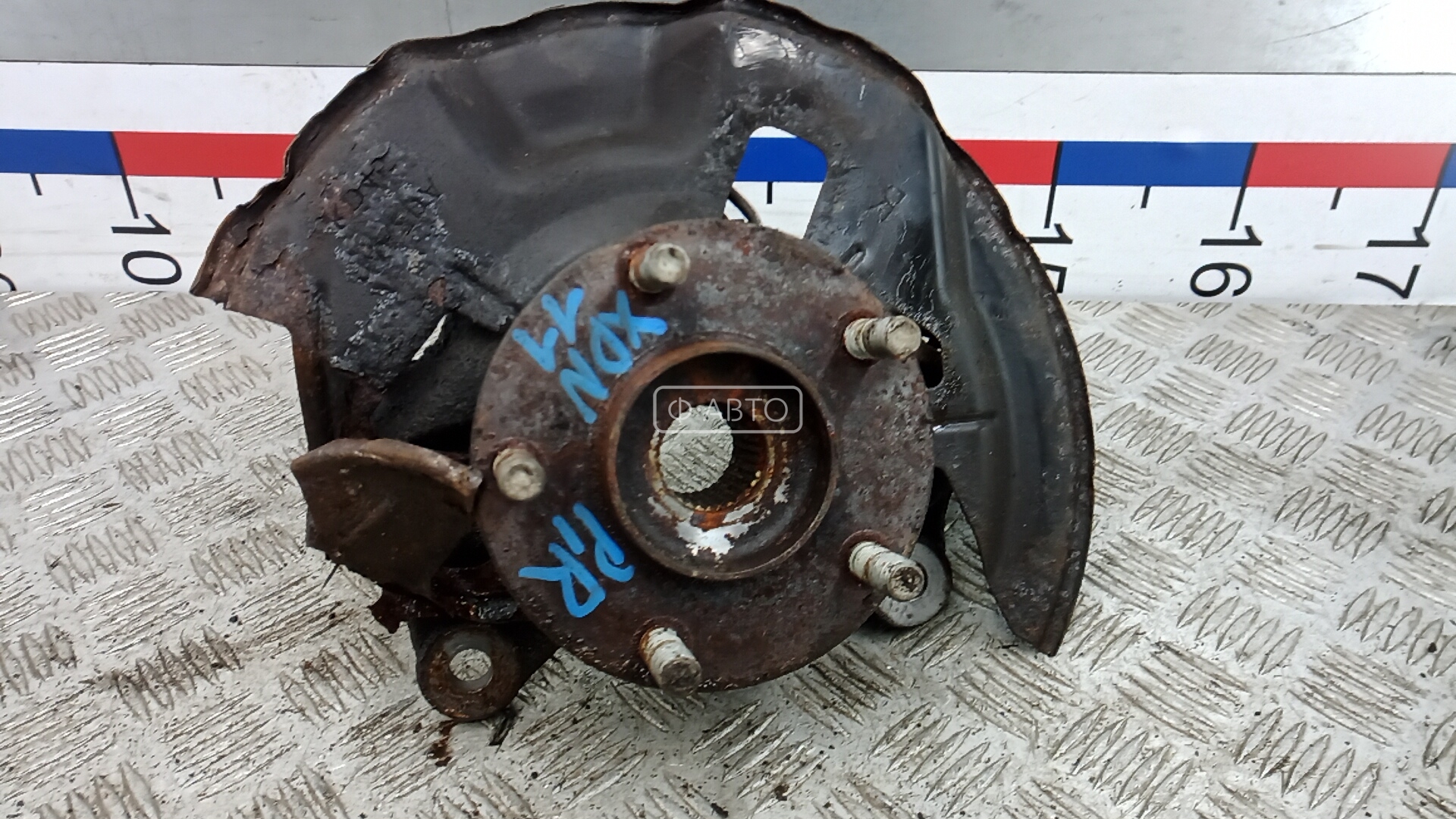 Ступица передняя правая