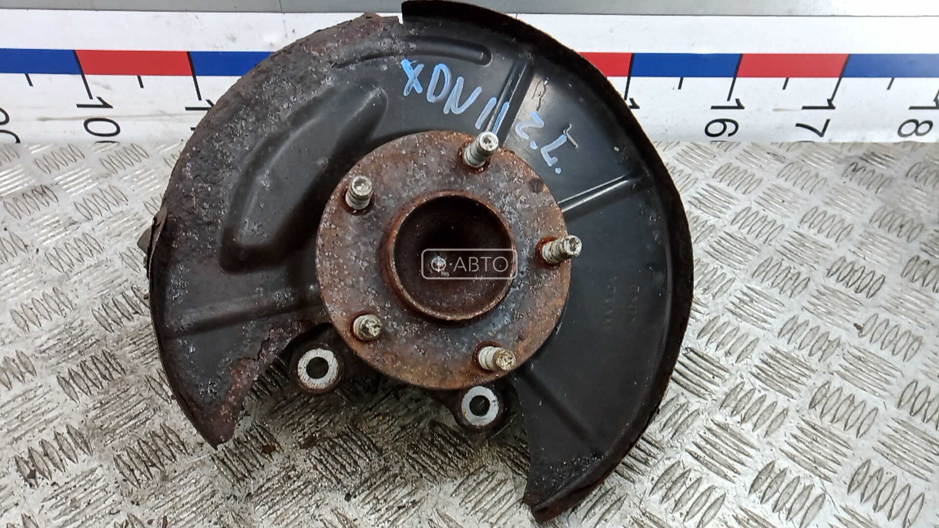 Ступица задняя левая