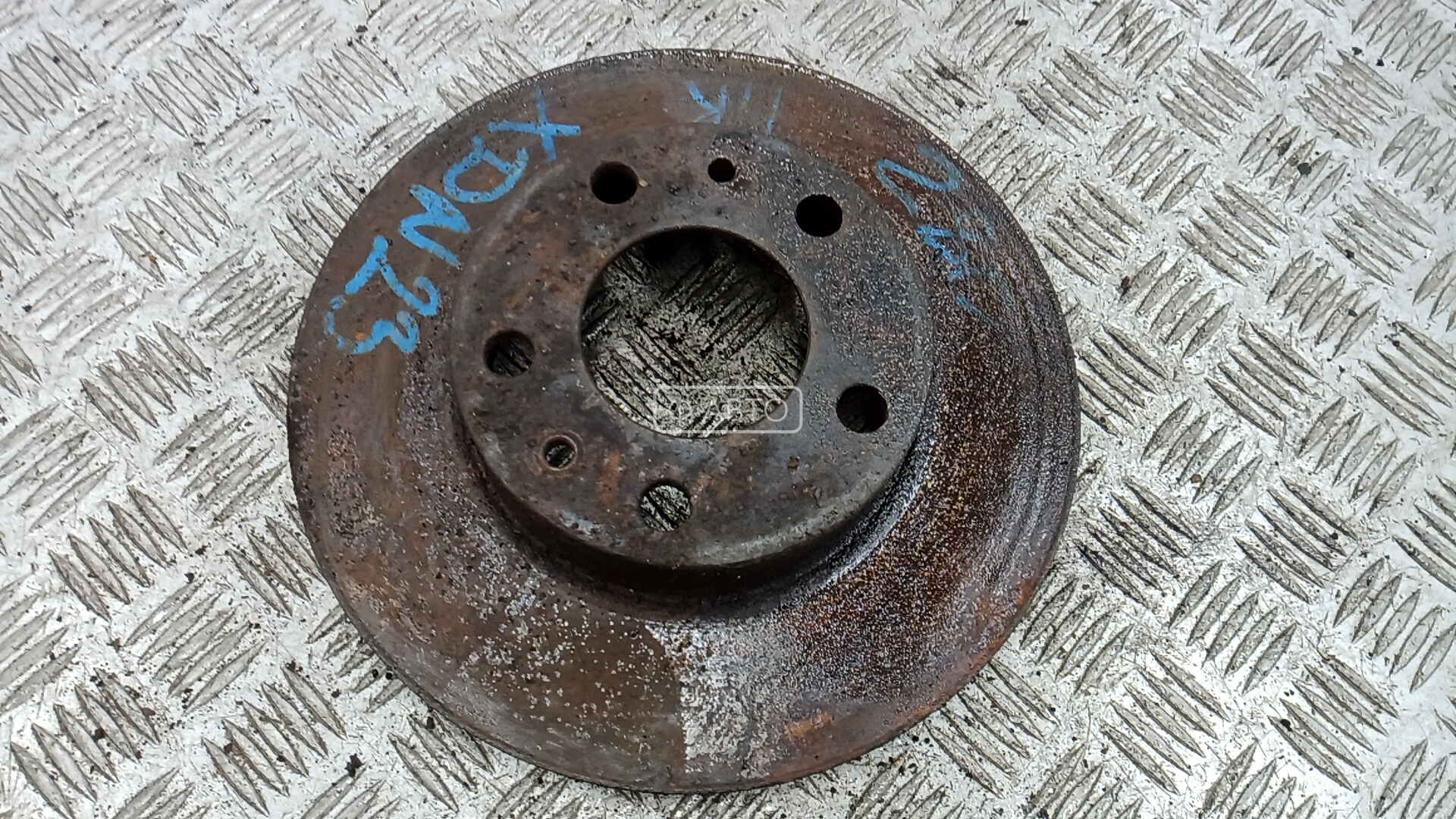 Диск тормозной передний