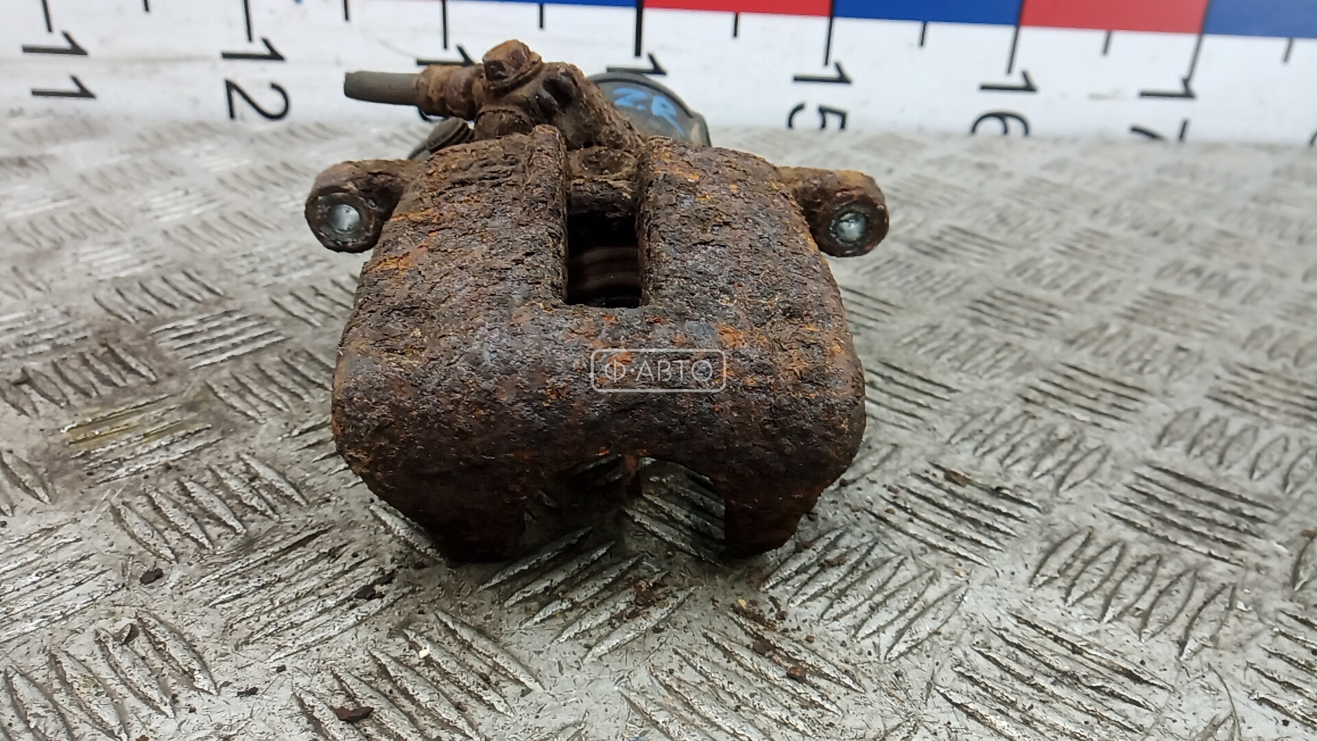 Суппорт тормозной задний правый