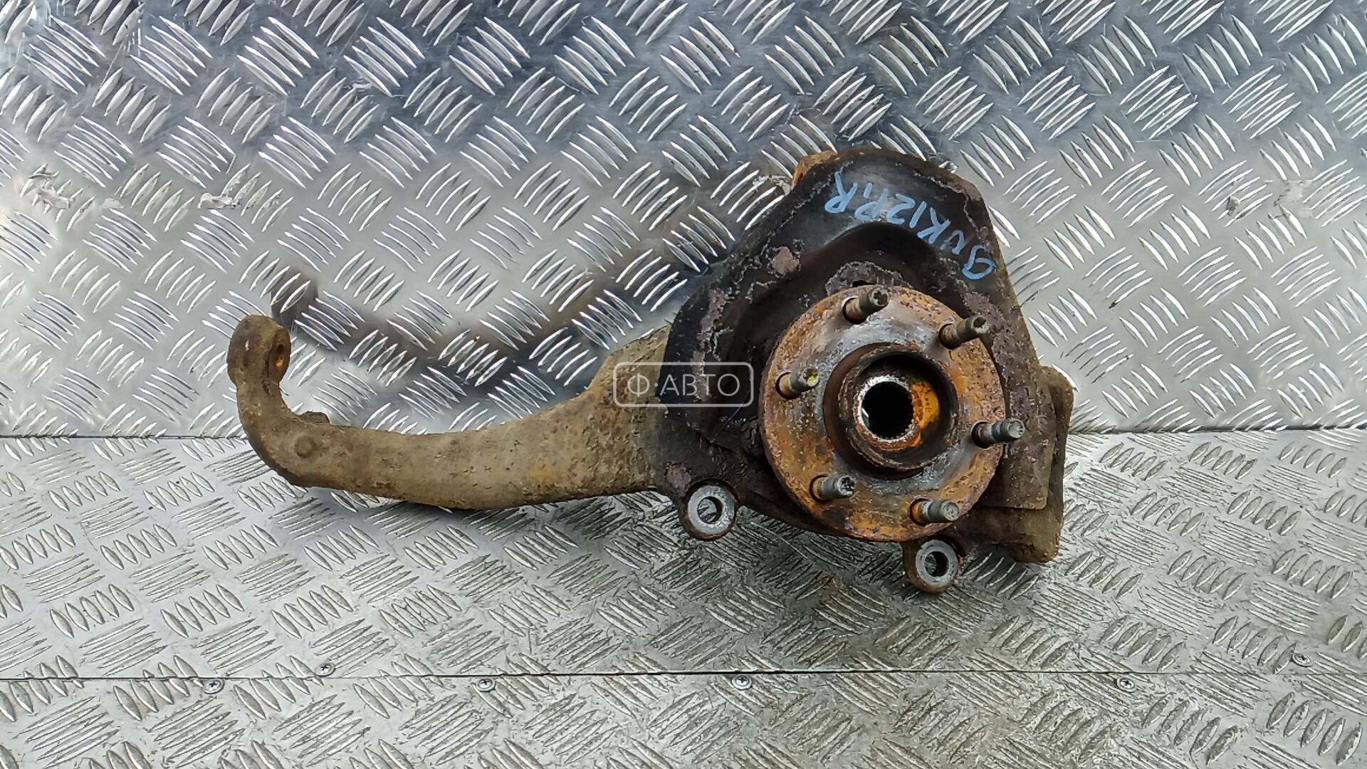 Ступица передняя правая