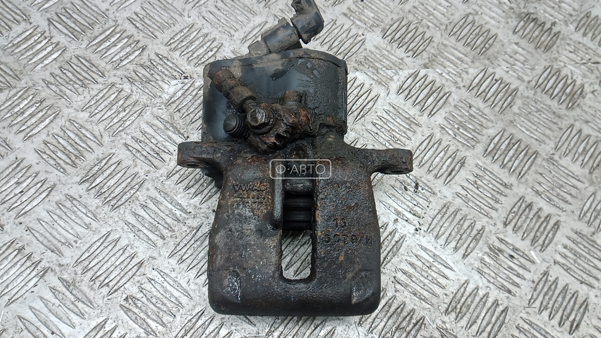 Суппорт тормозной задний правый