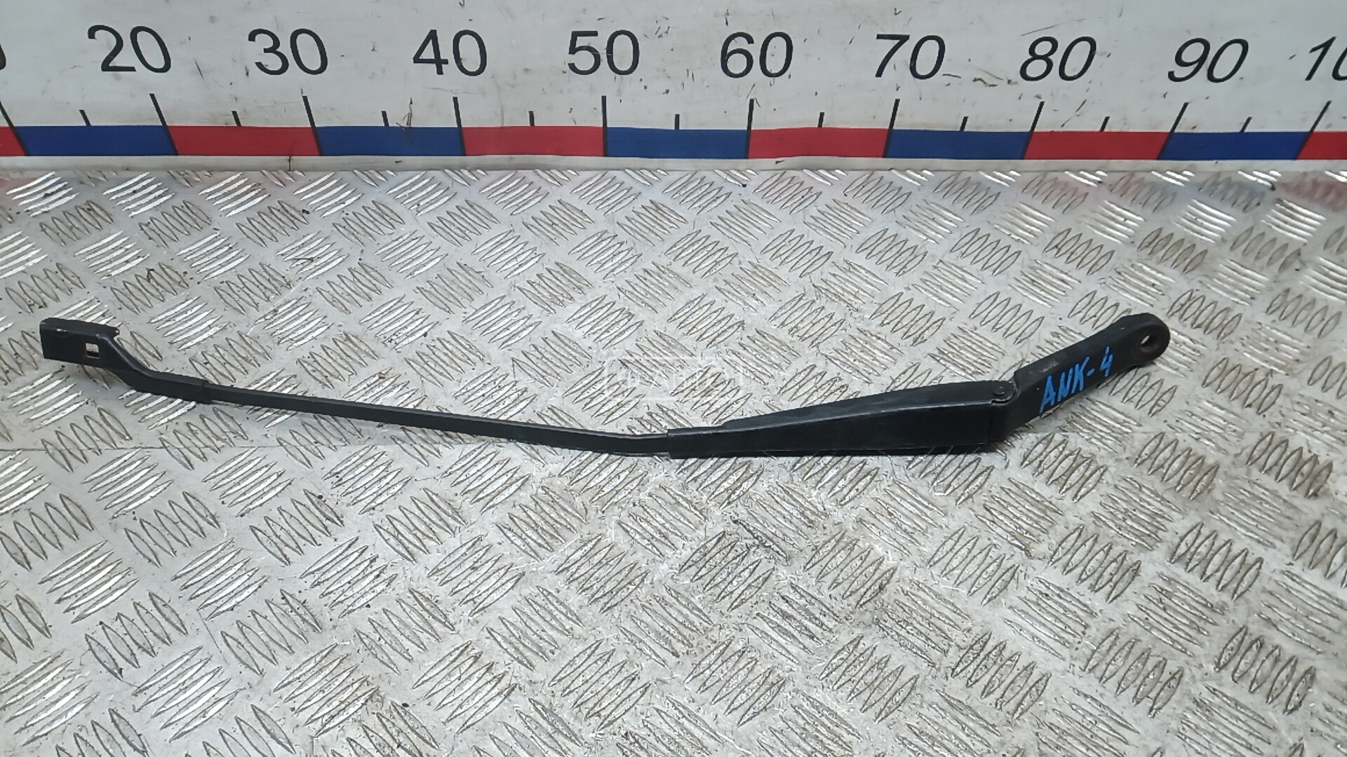 Щеткодержатель лобового стекла