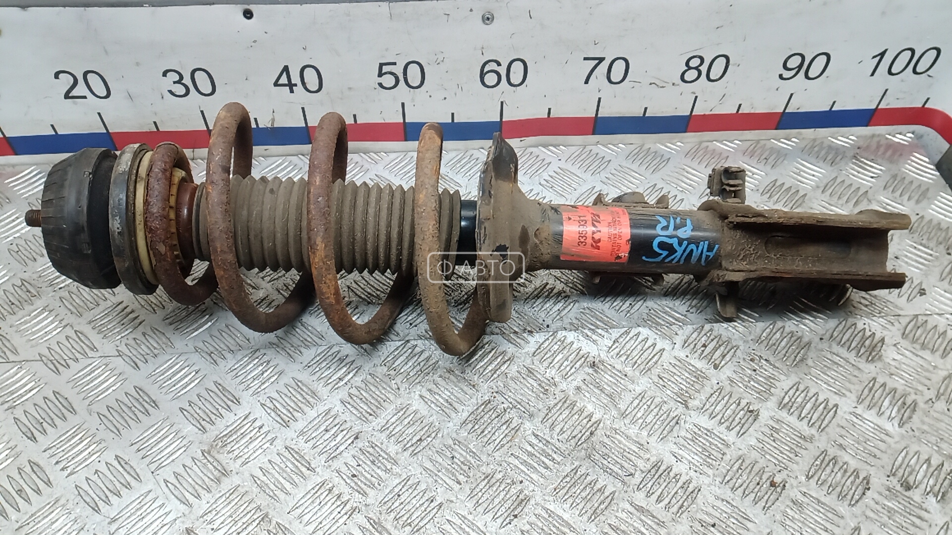 Стойка передняя правая