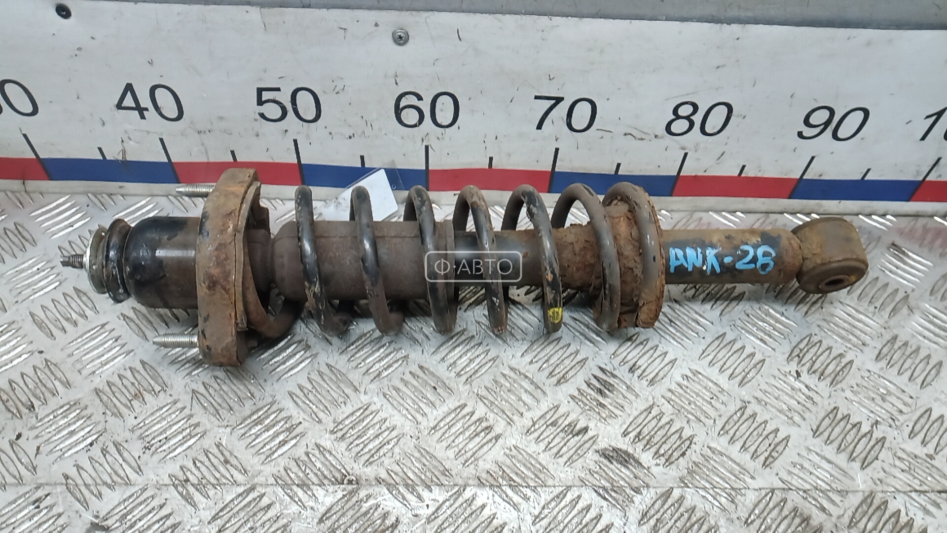 Стойка задняя правая