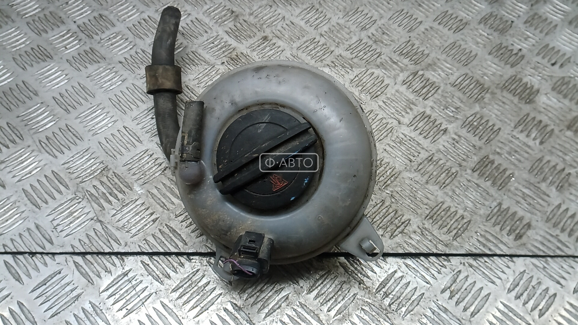 Бачок расширительный