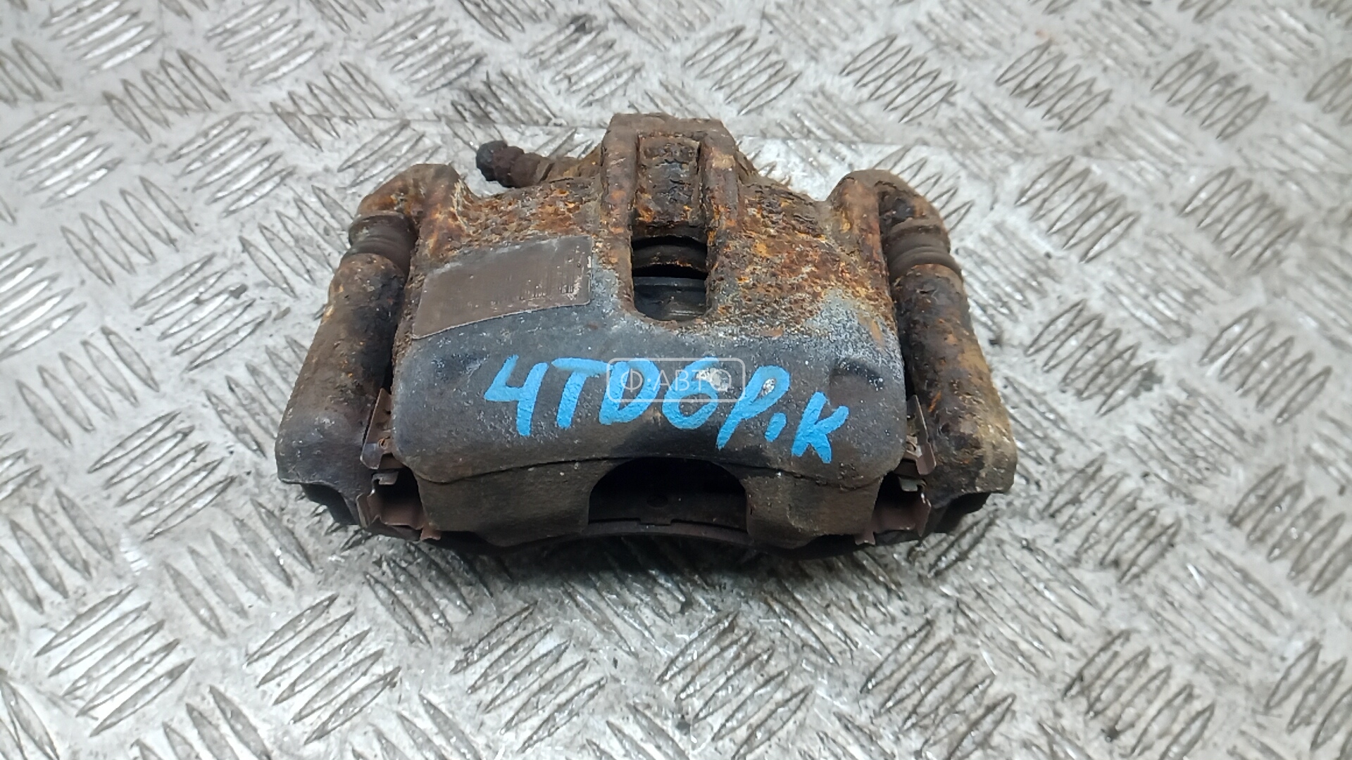 Суппорт тормозной передний правый