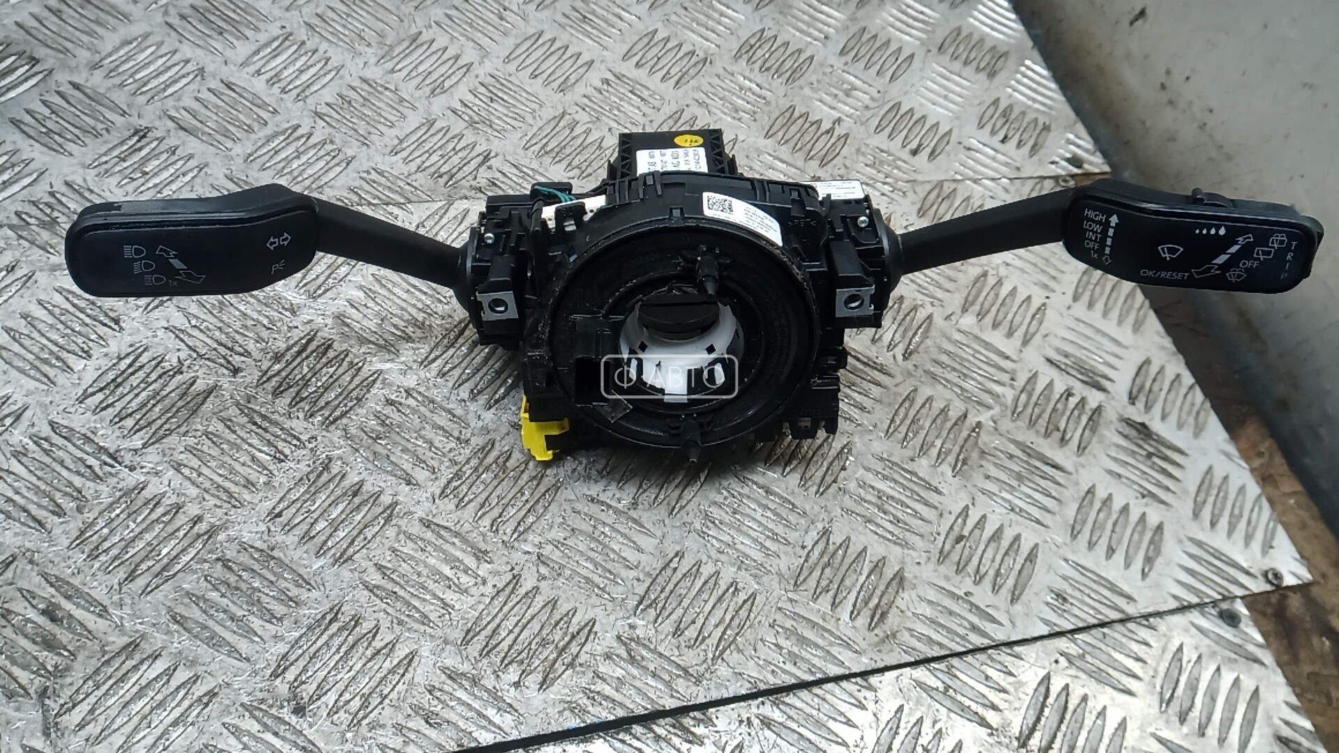 Переключатель поворотов и дворников (стрекоза)