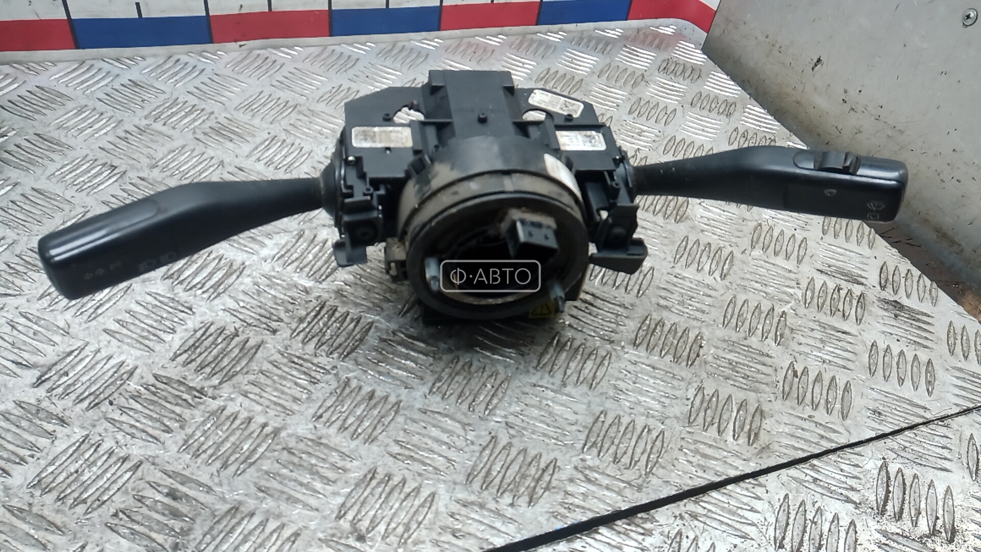 Переключатель поворотов и дворников (стрекоза)