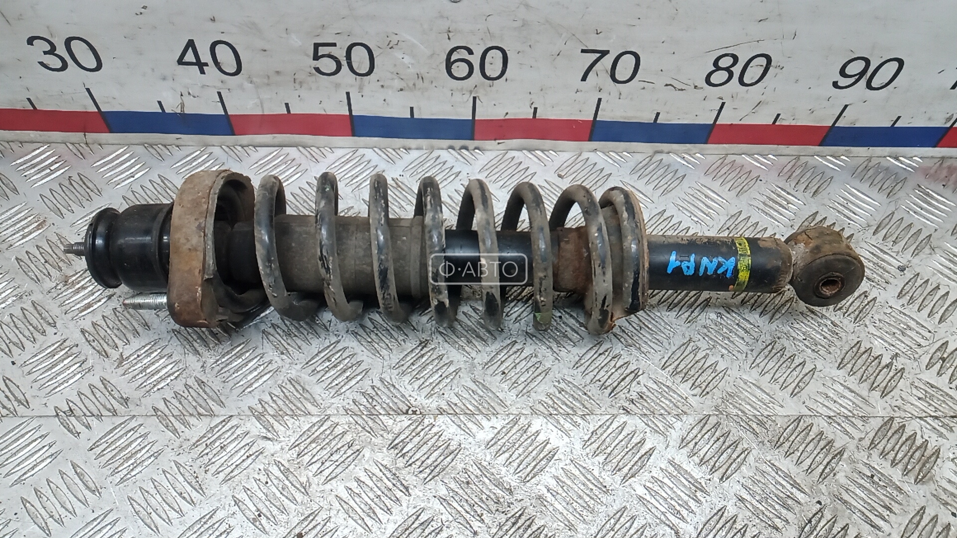 Стойка задняя левая