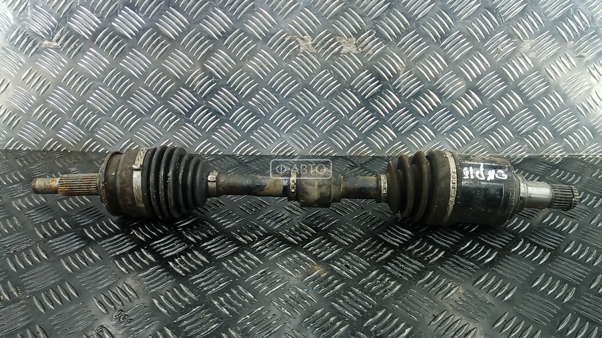 Привод передний левый