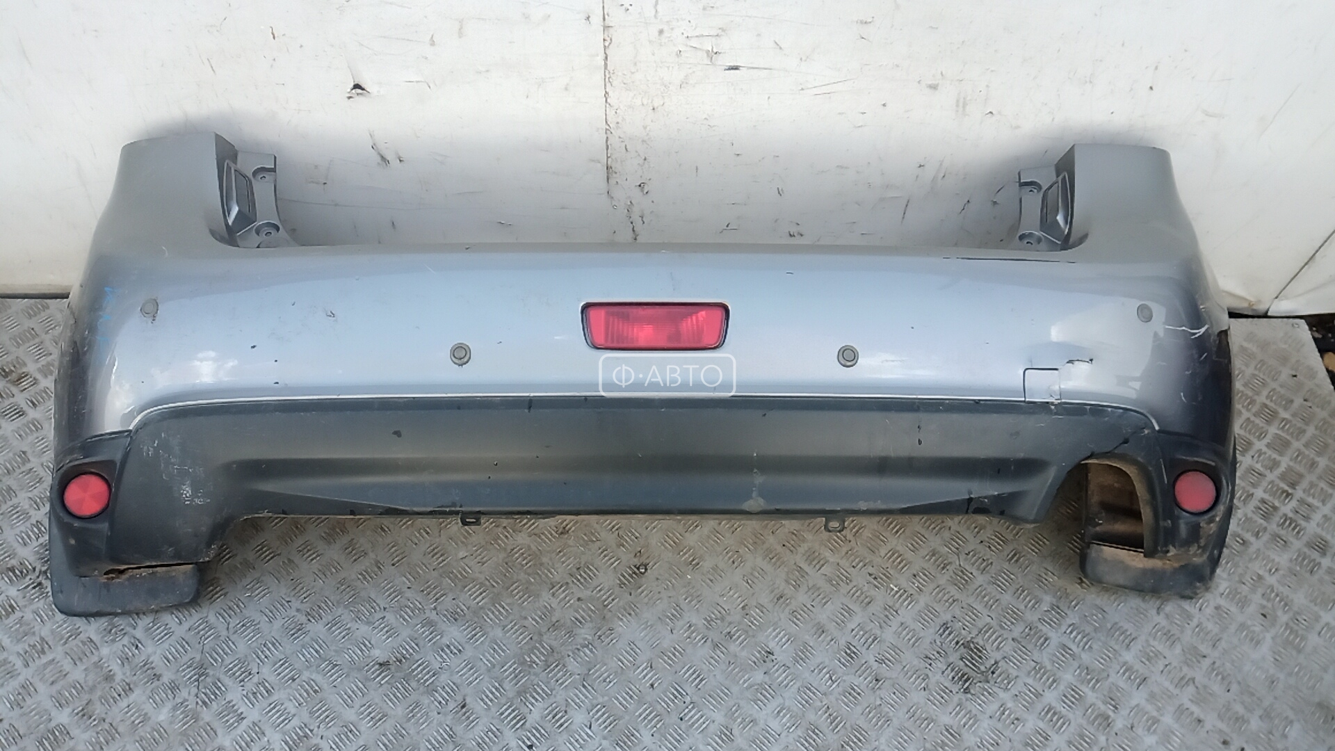 Бампер задний