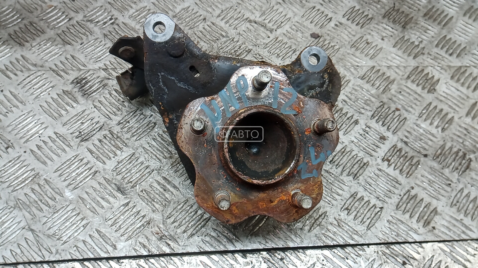 Ступица задняя левая