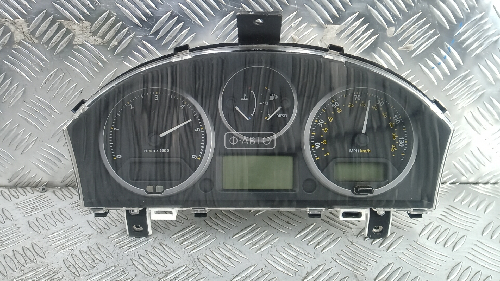 Щиток приборов