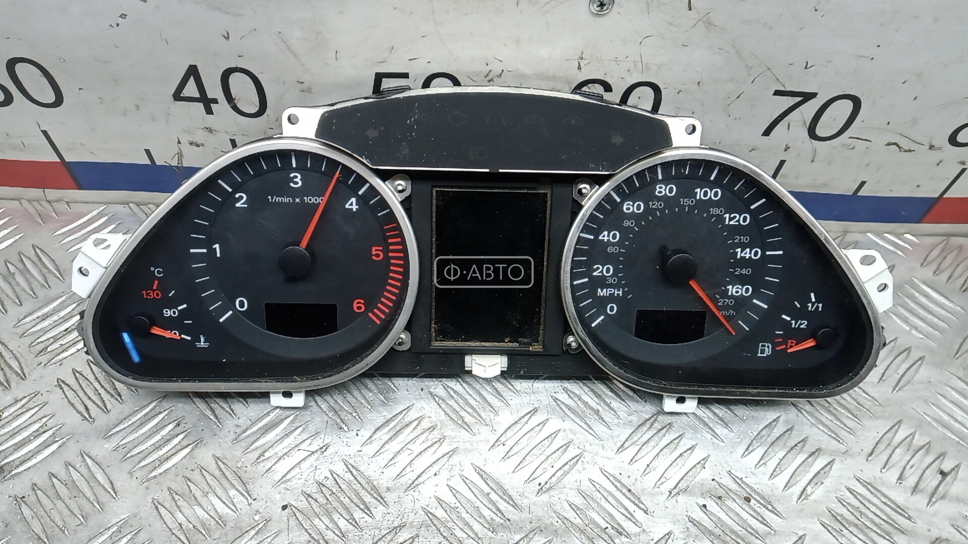 Щиток приборов