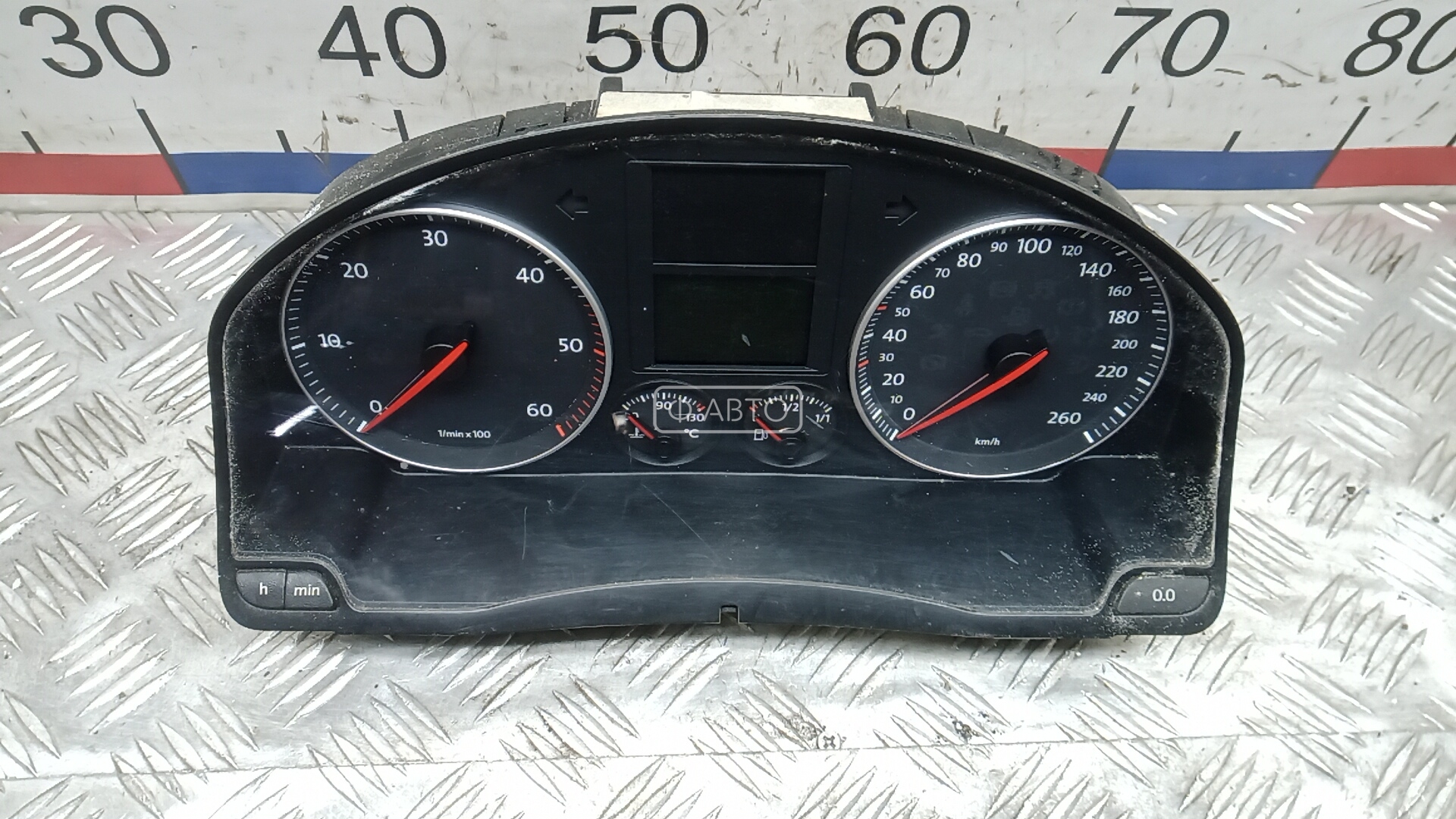 Щиток приборов