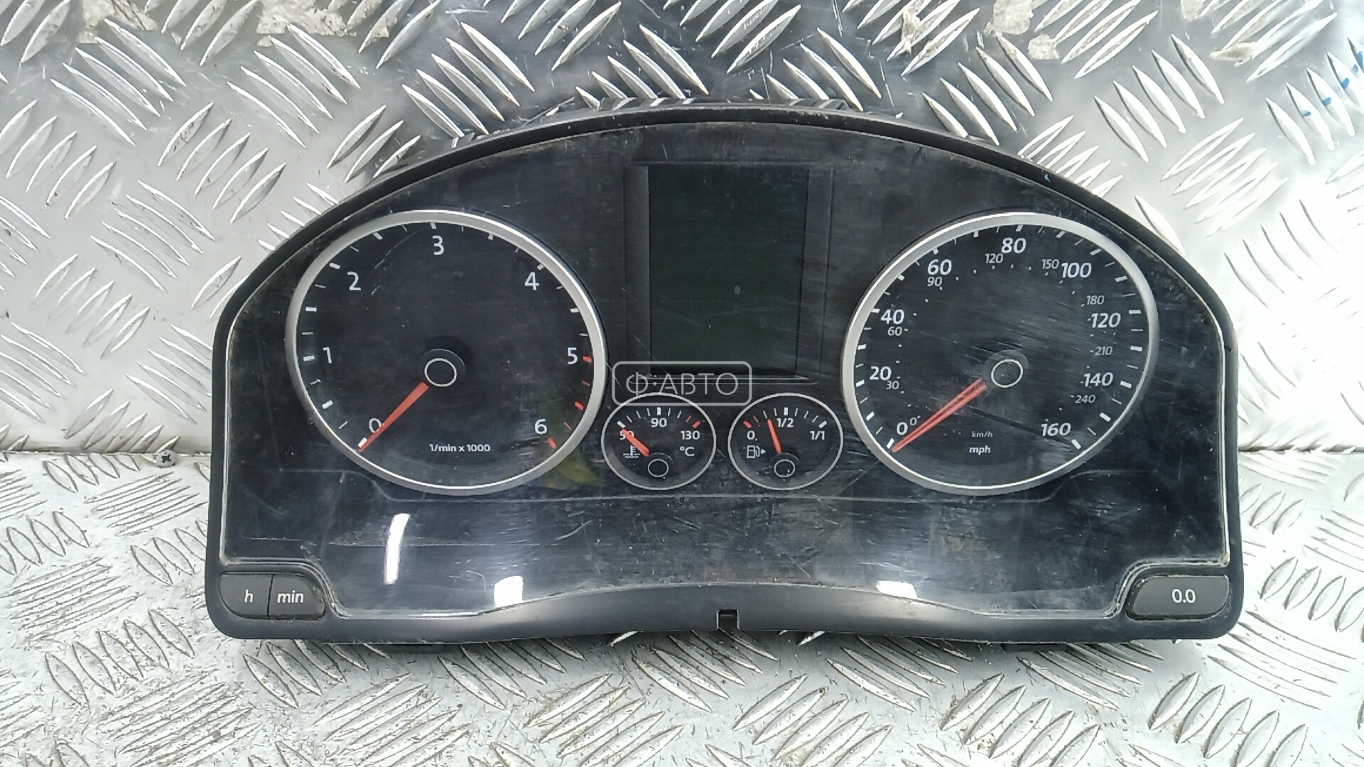 Щиток приборов