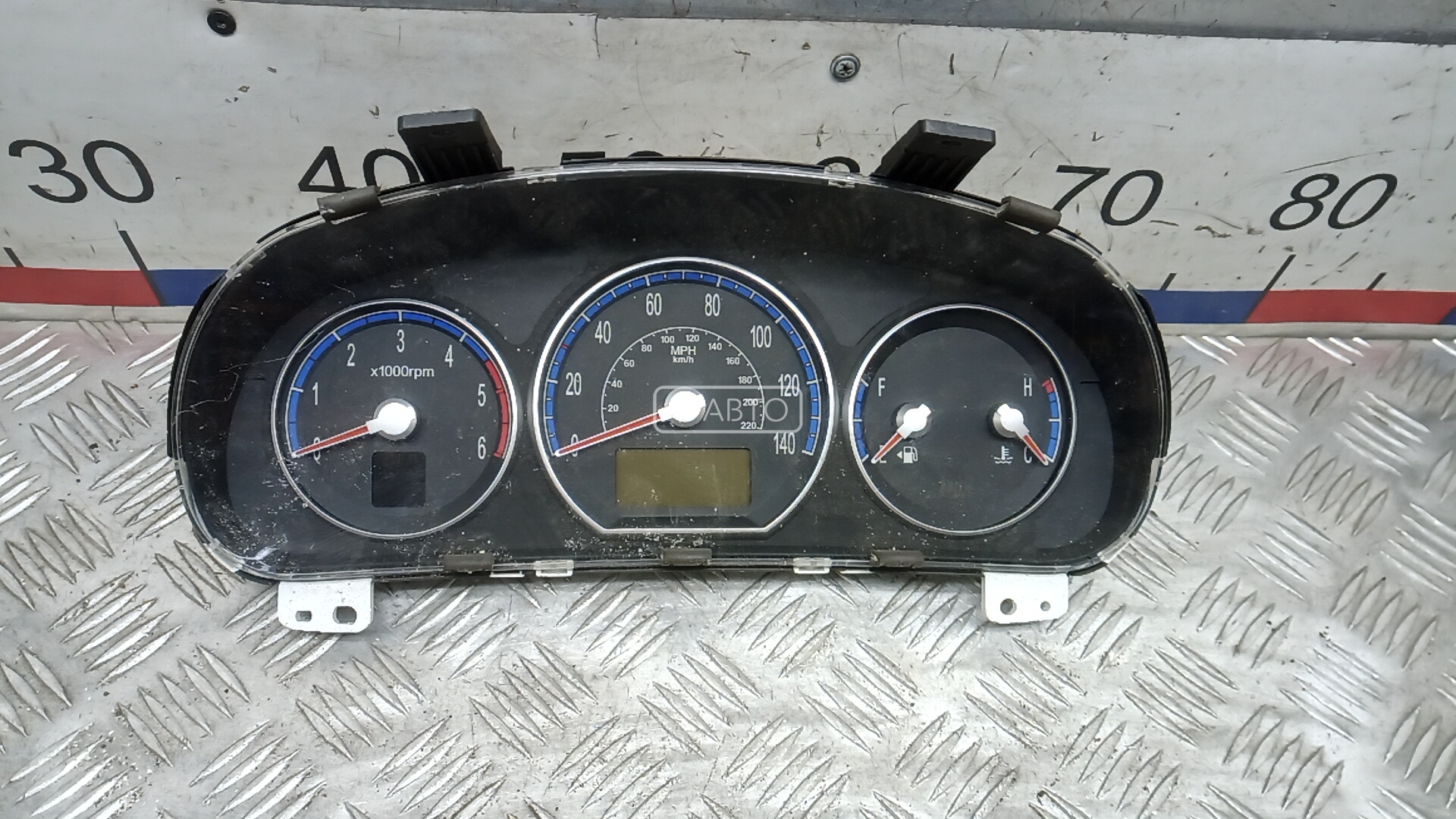 Щиток приборов